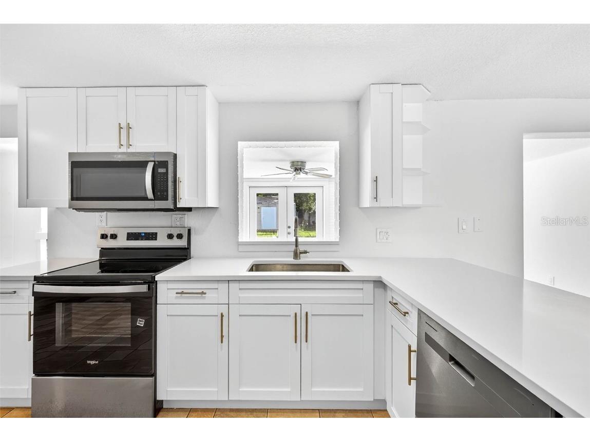 603 Shore Drive E Oldsmar FL 34677 TB8430883 image15