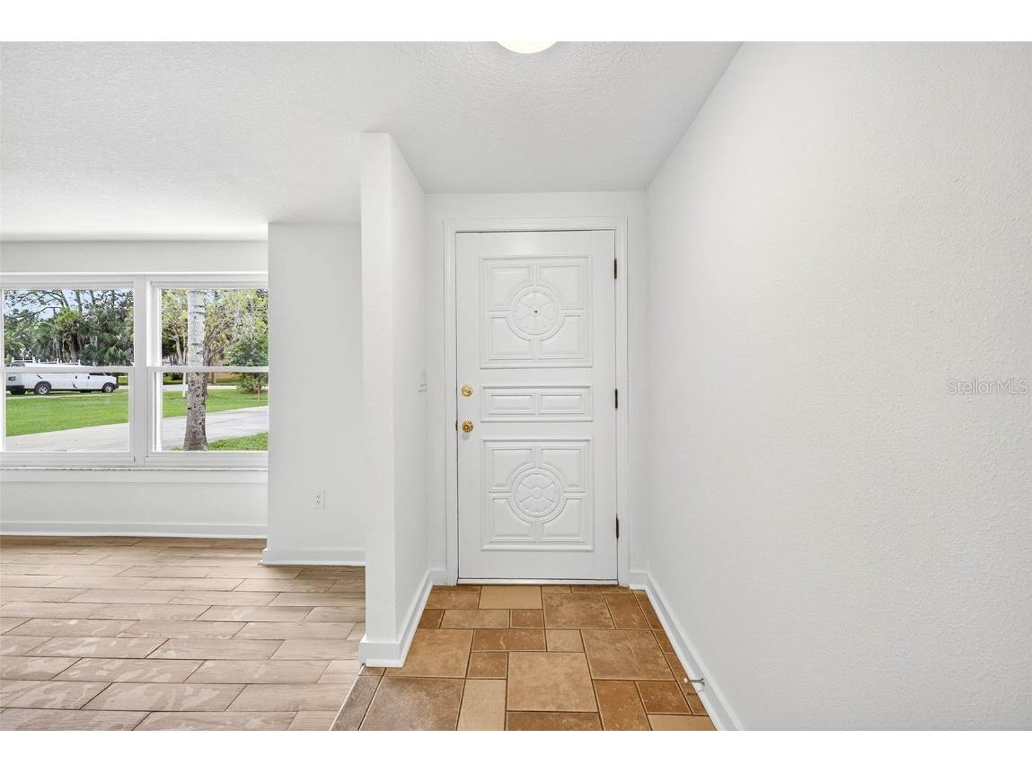 603 Shore Drive E Oldsmar FL 34677 TB8430883 image5