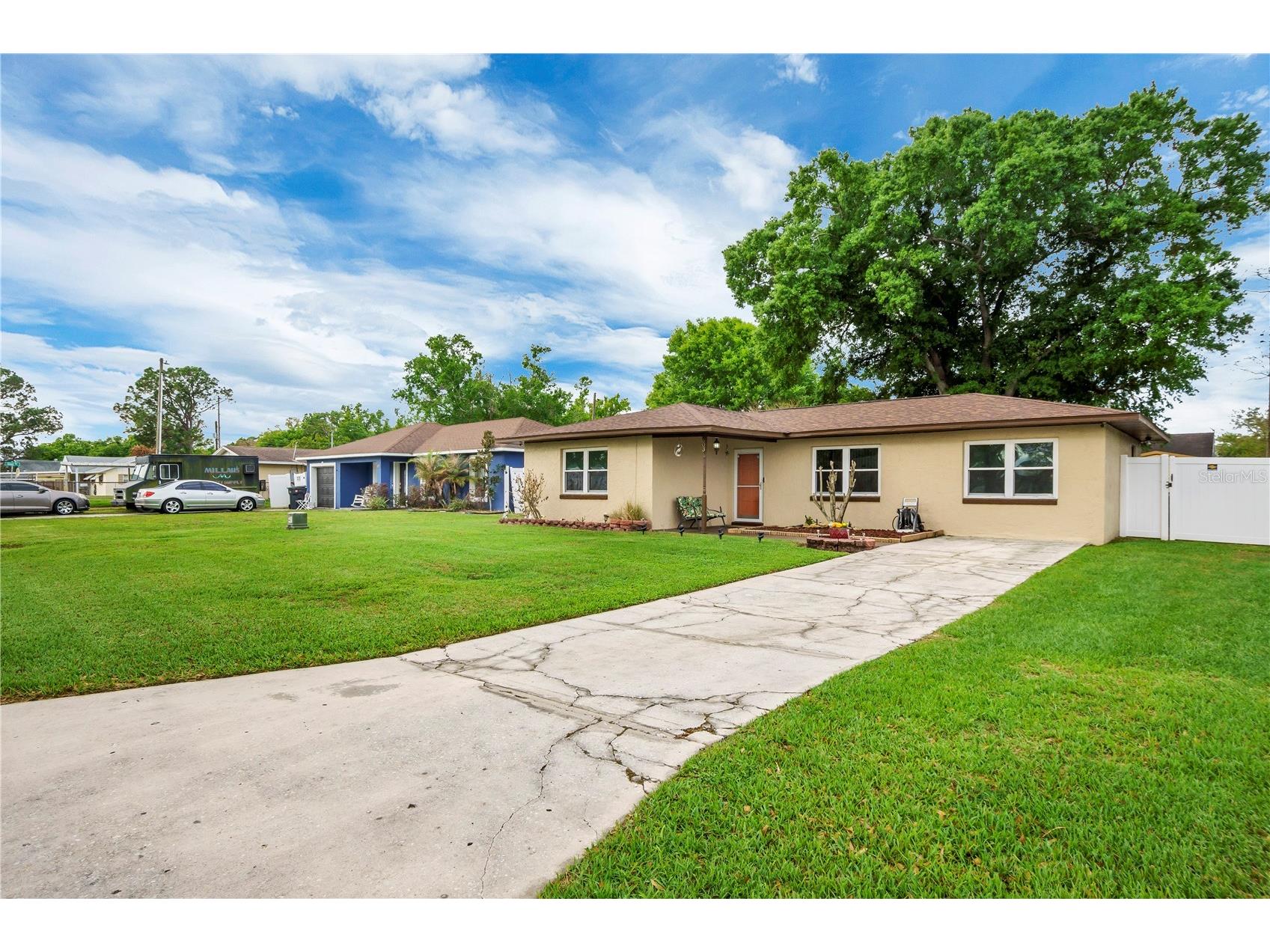 603 Sidney Circle Winter Haven FL 33880 P4938186 image1