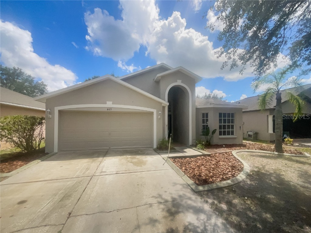 603 Sunset Beach Court Valrico FL 33594 O6238631 image1