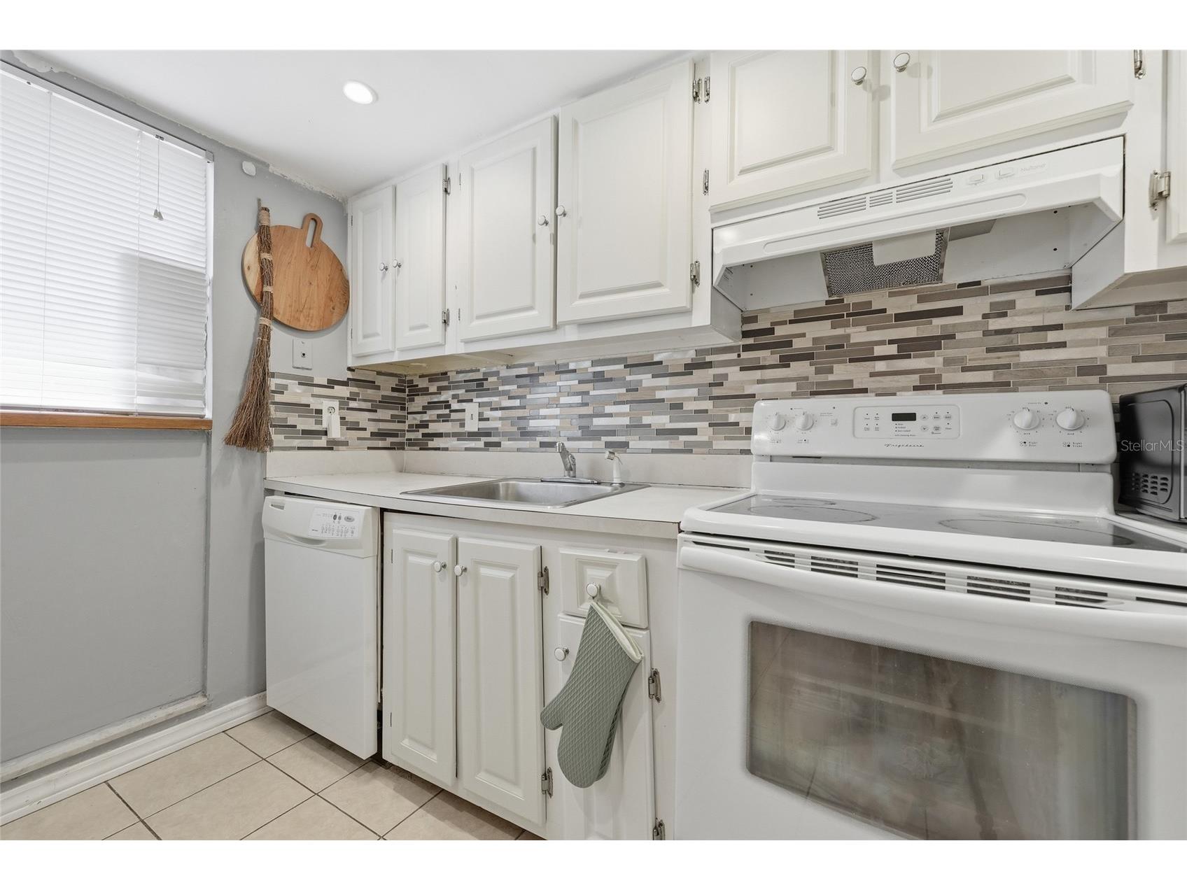 603 SW 75th Street #104 Gainesville FL 32607 GC539131 image8