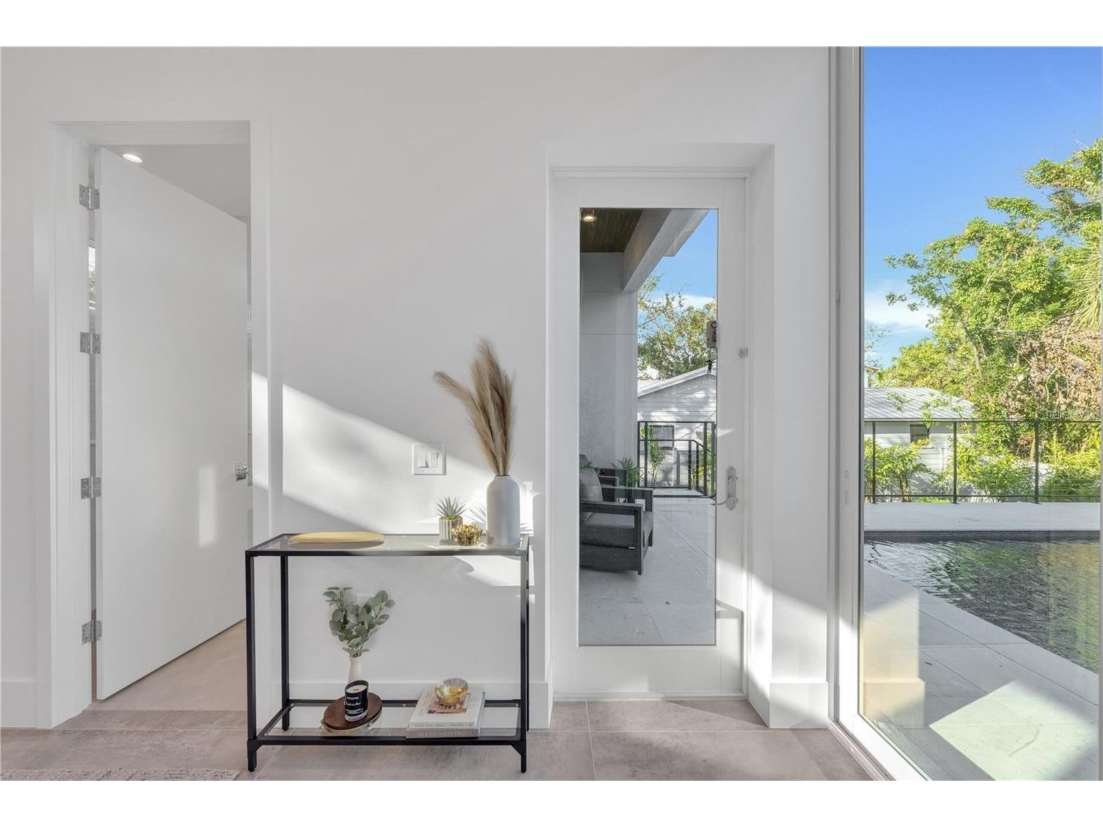 603 Tremont Street Sarasota FL 34242 A4682231 image40