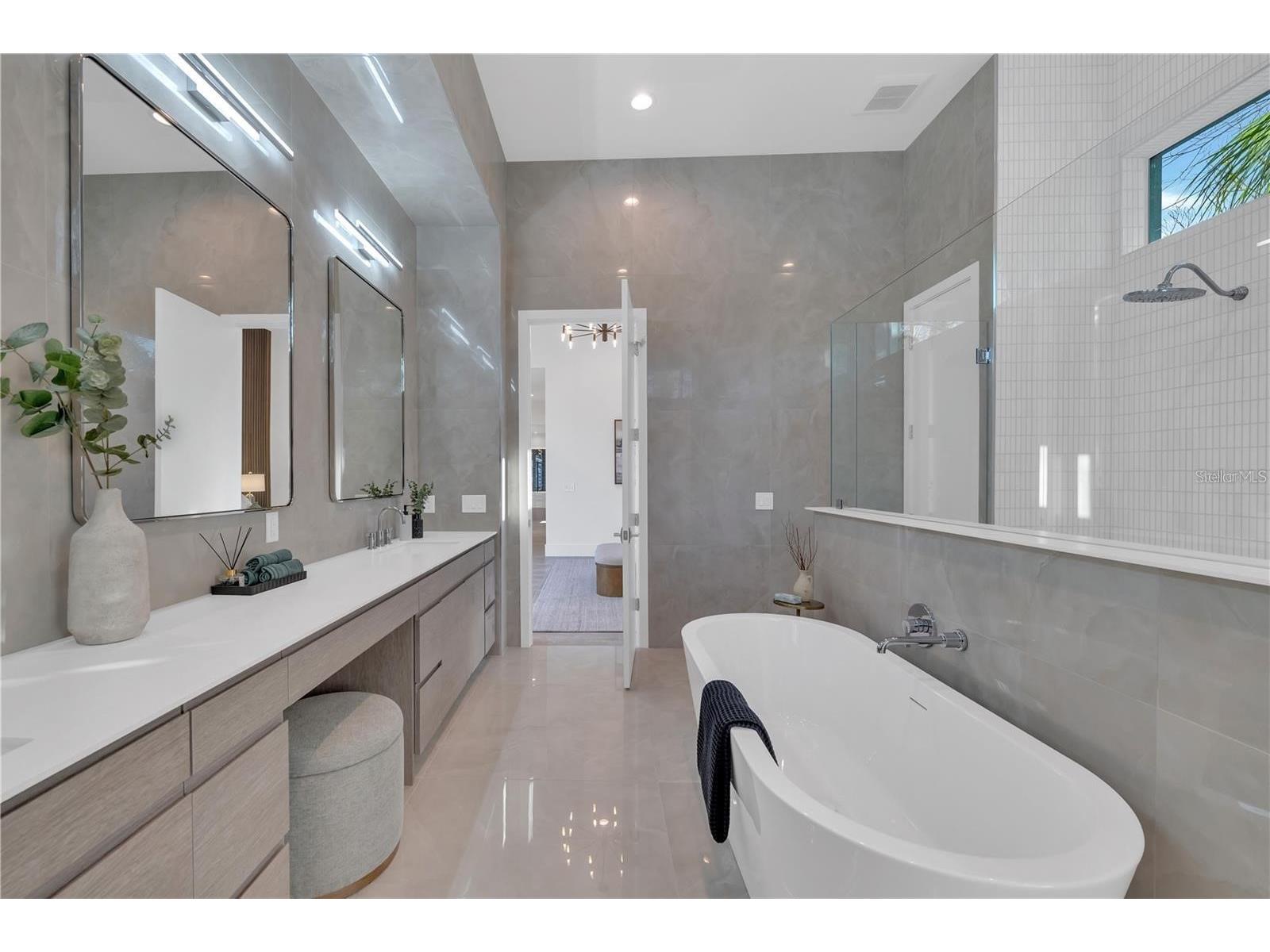 603 Tremont Street Sarasota FL 34242 A4682231 image44