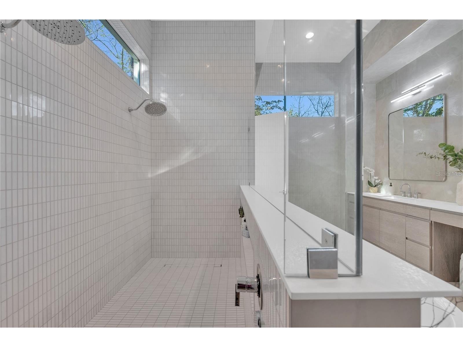 603 Tremont Street Sarasota FL 34242 A4682231 image46