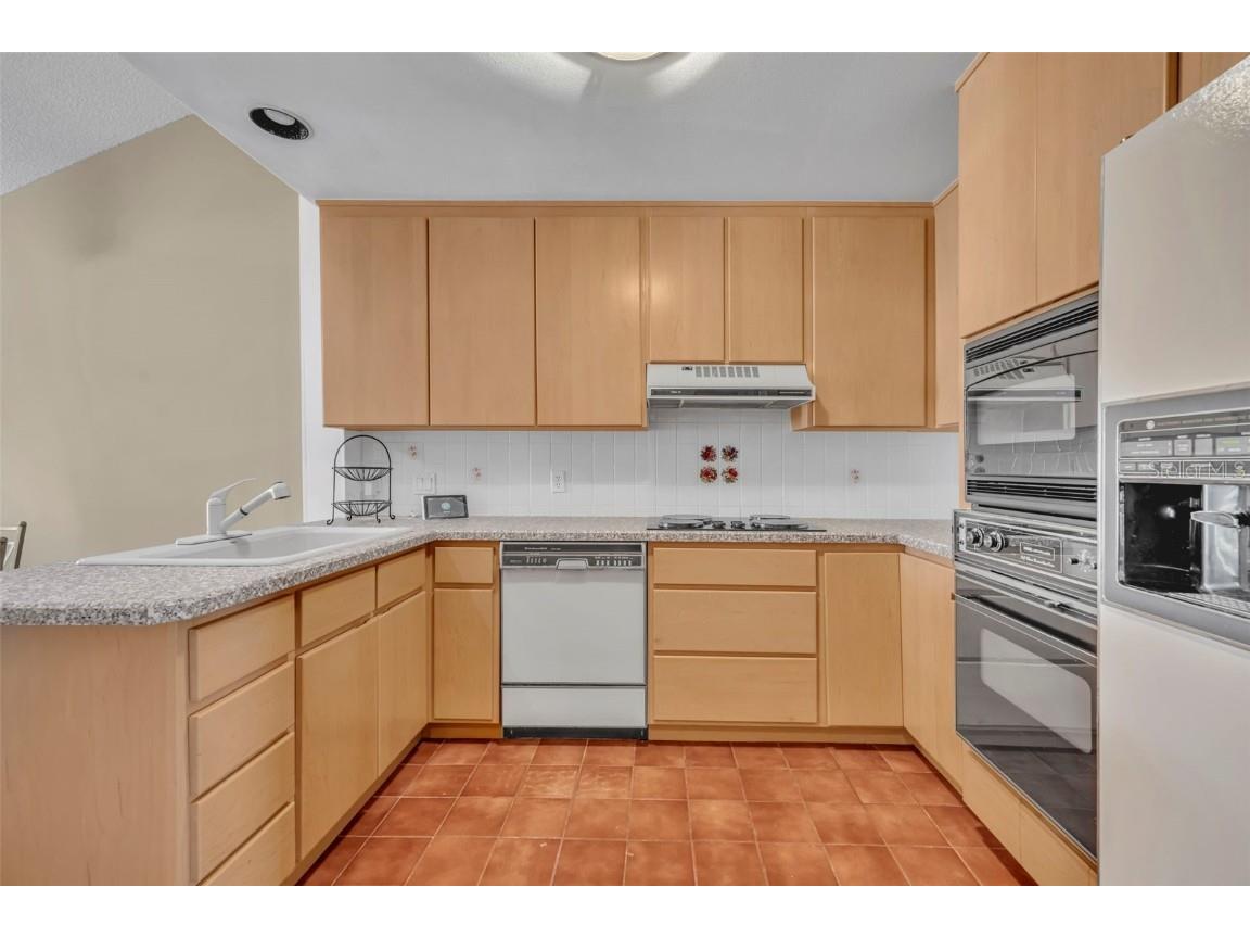 603 Waterwood Drive Yalaha FL 34797 - LAKE HARRIS G5103023 image16