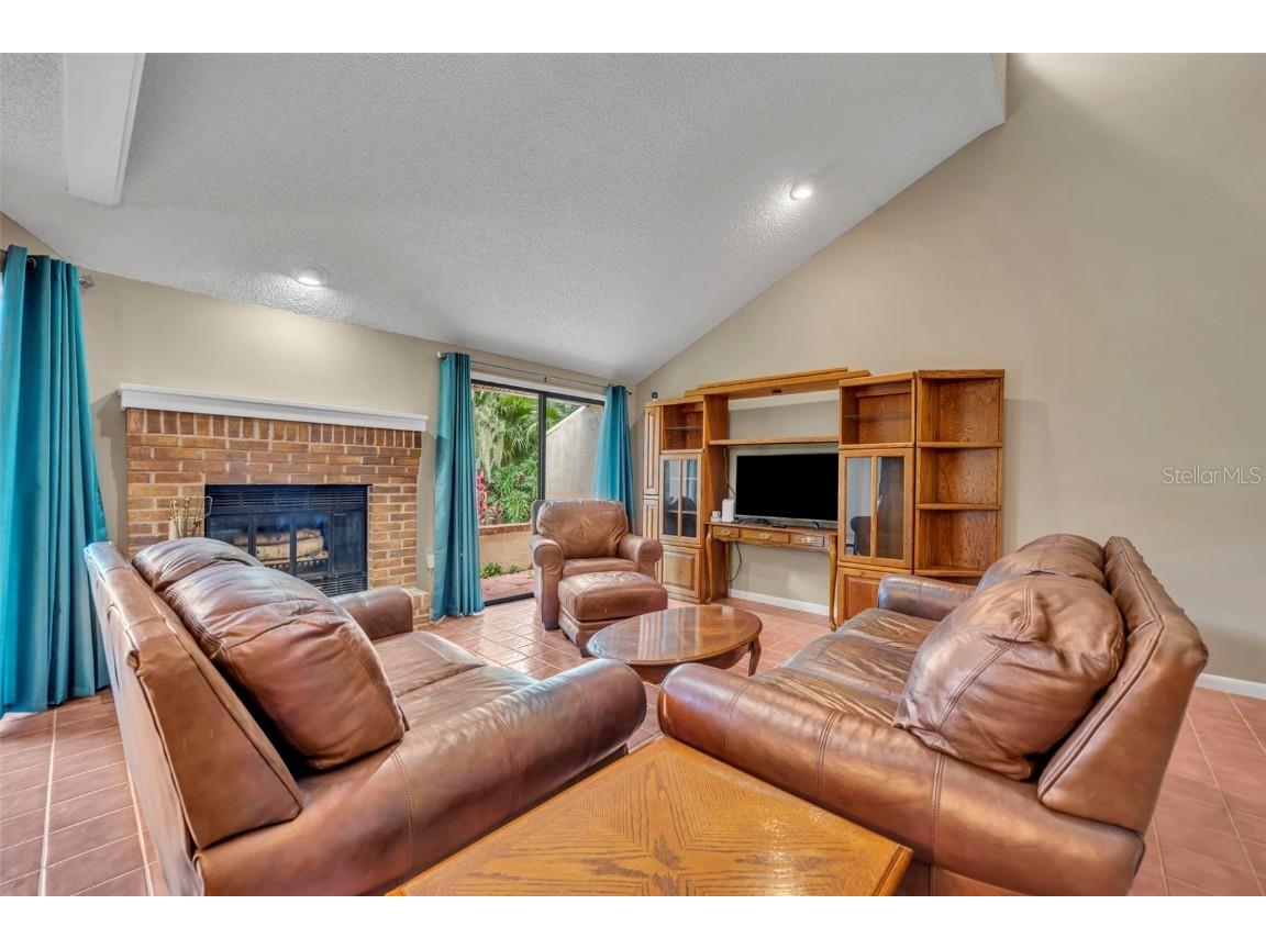 603 Waterwood Drive Yalaha FL 34797 - LAKE HARRIS G5103023 image8