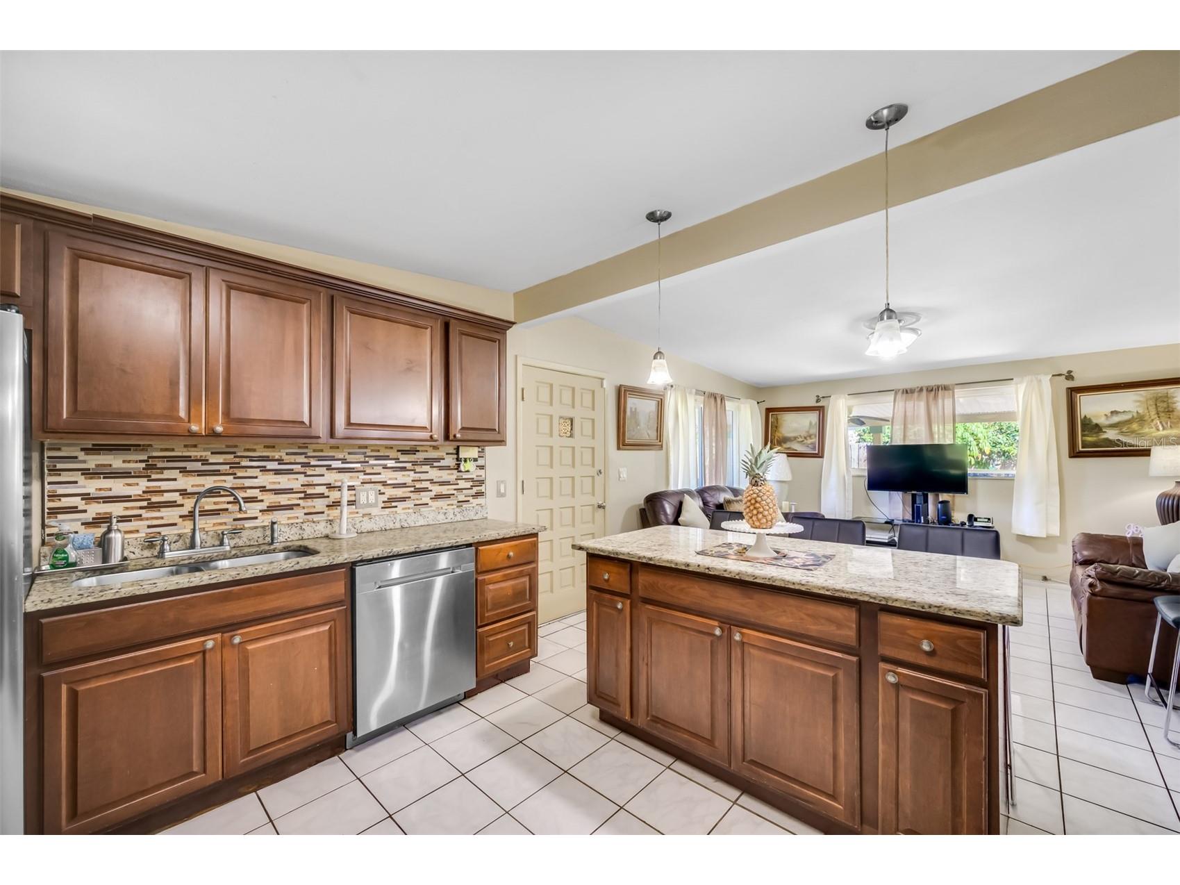 603 Westbrook Avenue Brandon FL 33511 TB8473927 image8