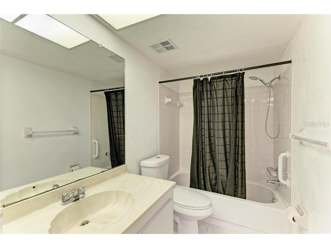 6030 7th Avenue W #6030 Bradenton FL 34209 A4653740 image27