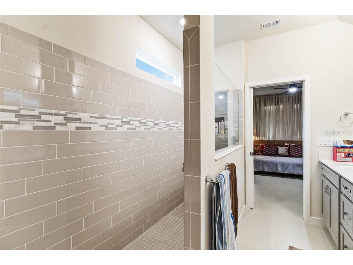 6030 Arbor Watch Loop Orlando FL 32829 O6370866 image10