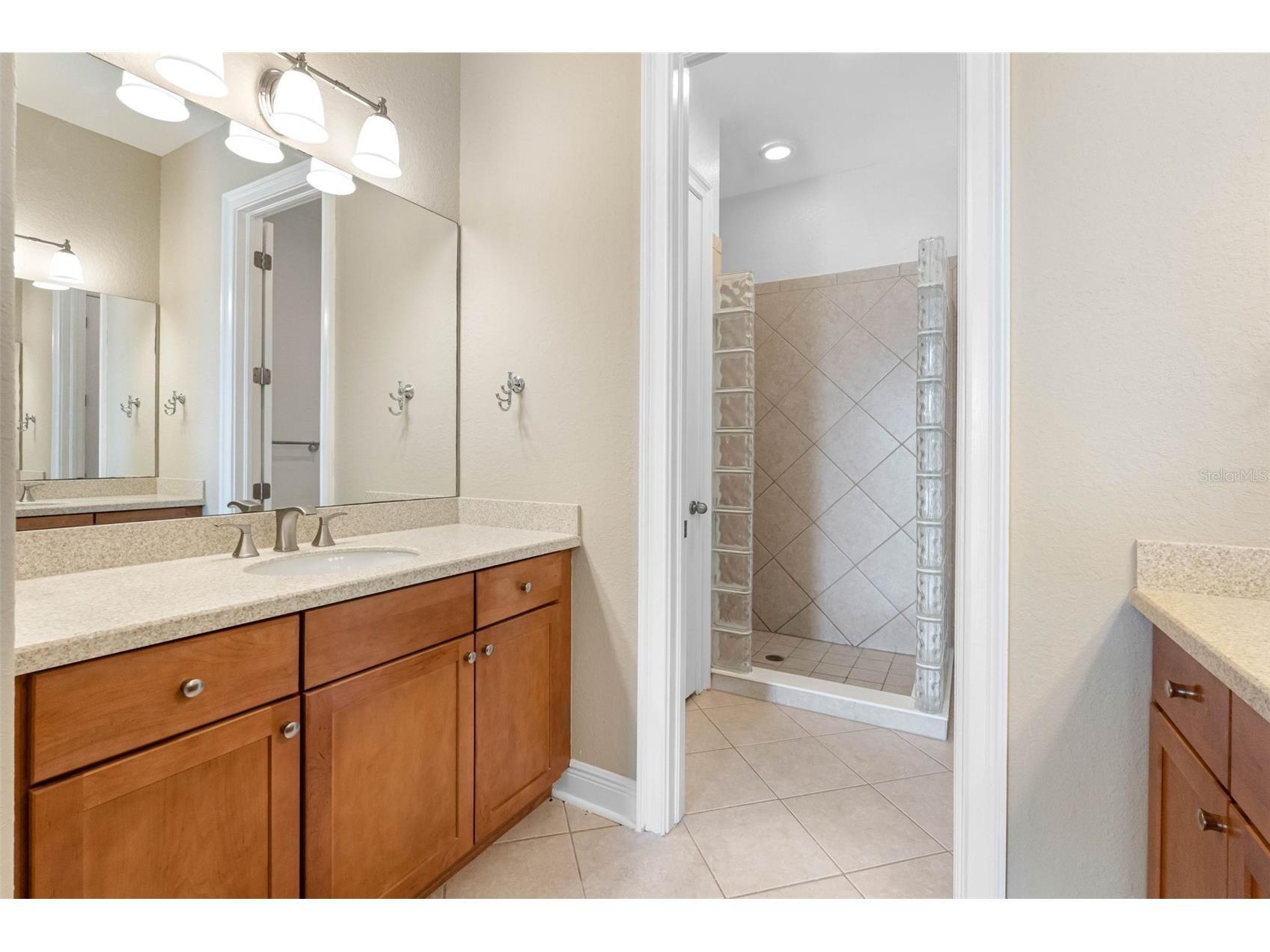 6030 Yeats Manor Drive #105 Tampa FL 33616 TB8501783 image27