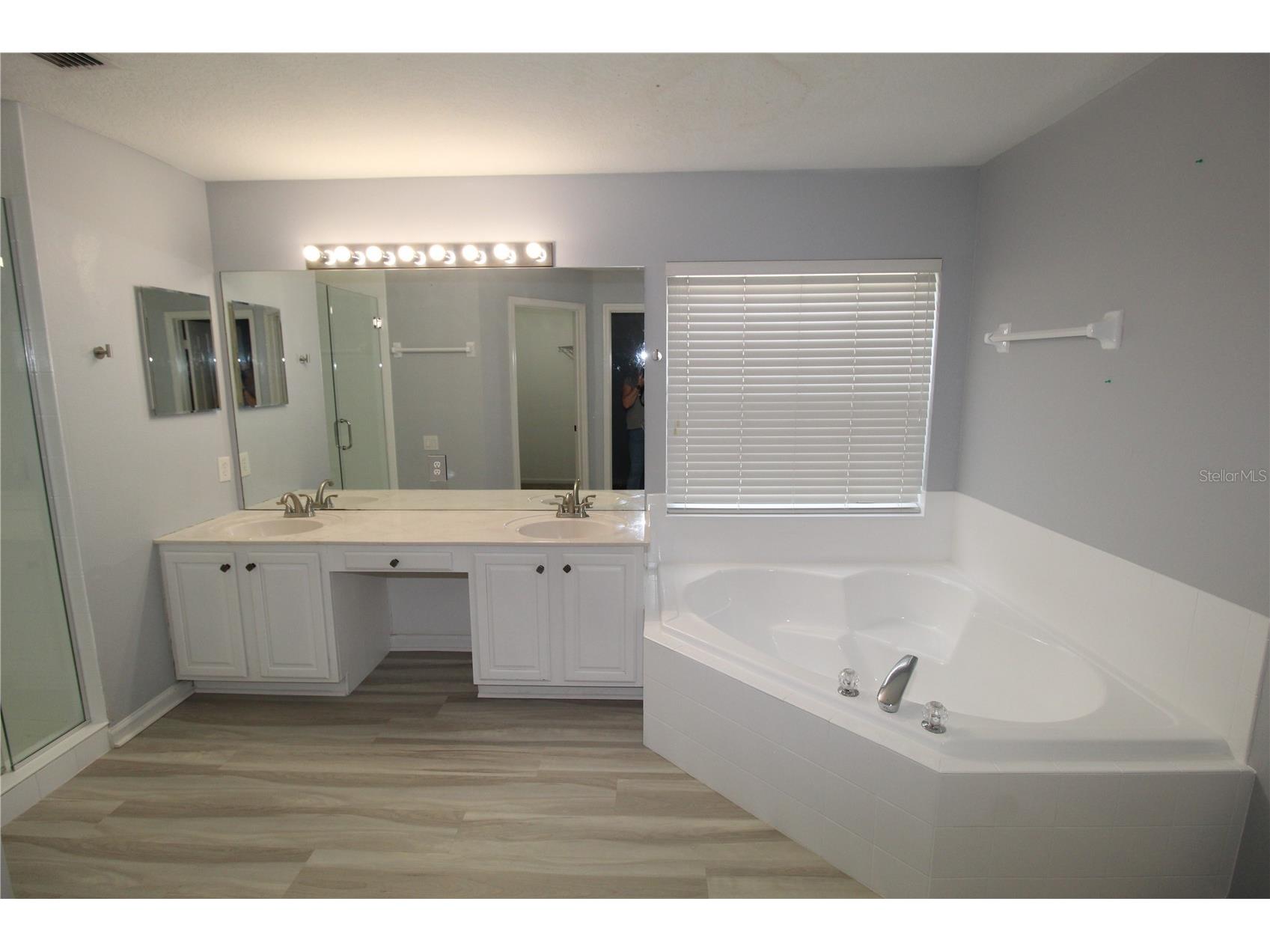 6031 Bay Valley Court Orlando FL 32819 O6421900 image13