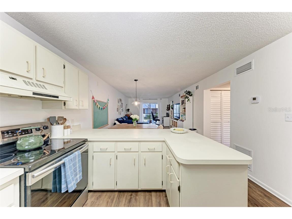 6033 34th Street W #122 Bradenton FL 34210 A4664624 image5