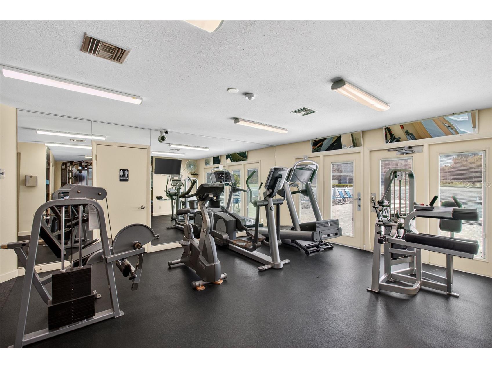 6033 34th Street W #145 Bradenton FL 34210 TB8499332 image40