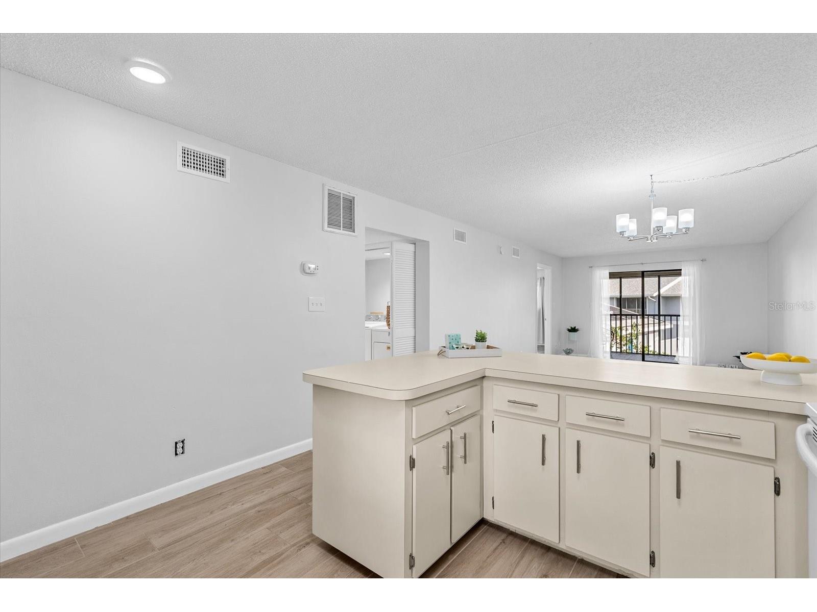 6033 34th Street W #28 Bradenton FL 34210 A4687165 image5