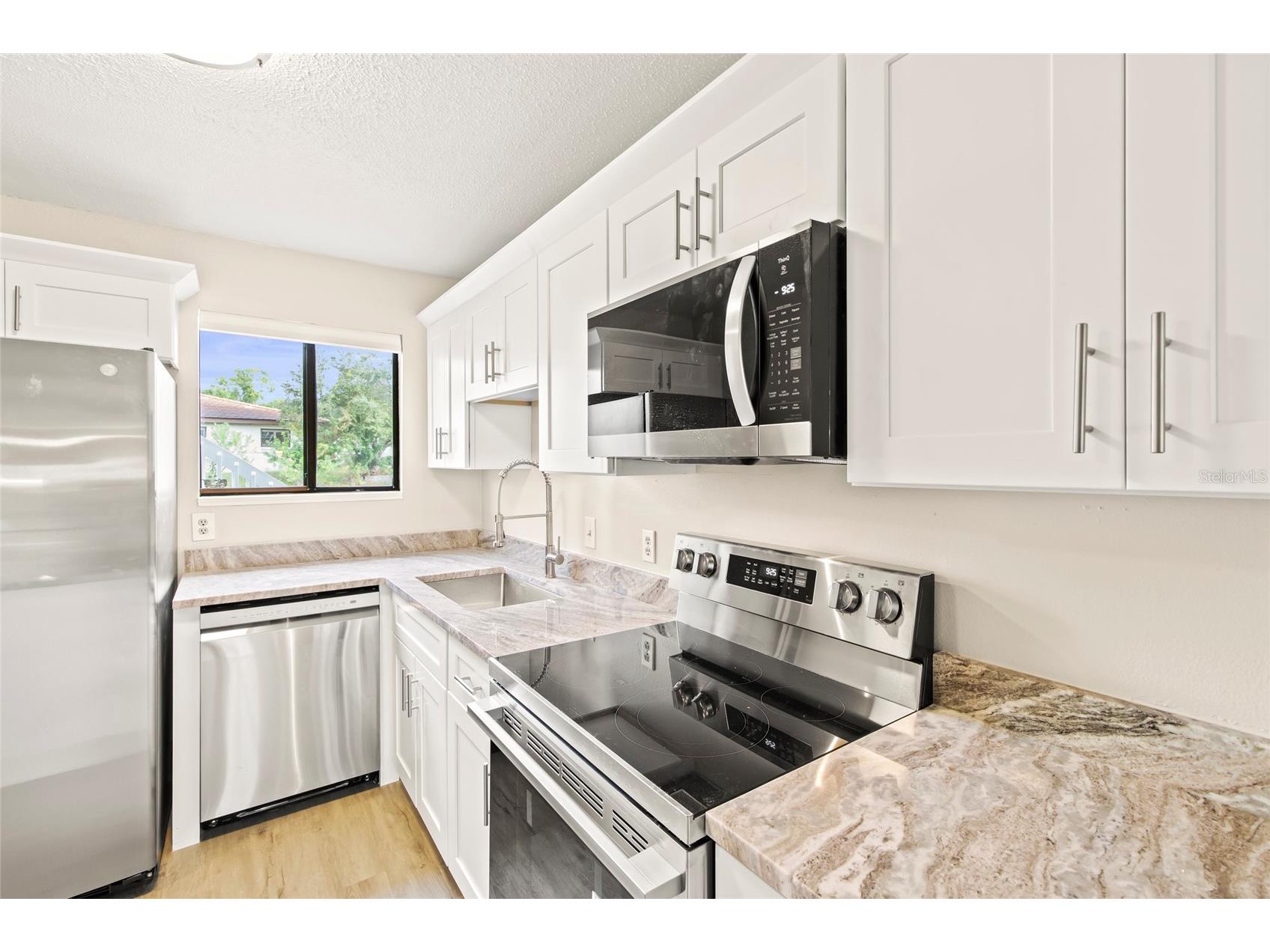 6033 34th Street W #83 Bradenton FL 34210 A4674700 image5