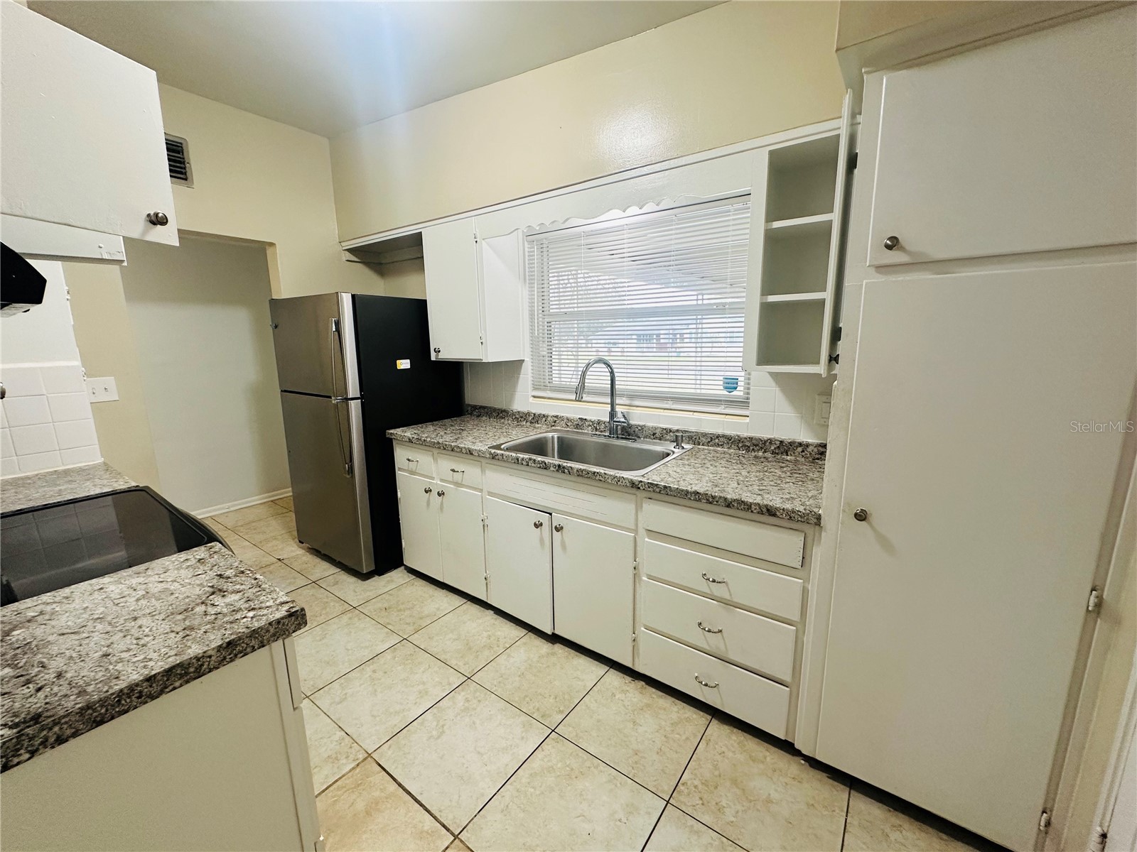 6033 Balboa Drive Orlando FL 32808 O6377659 image3