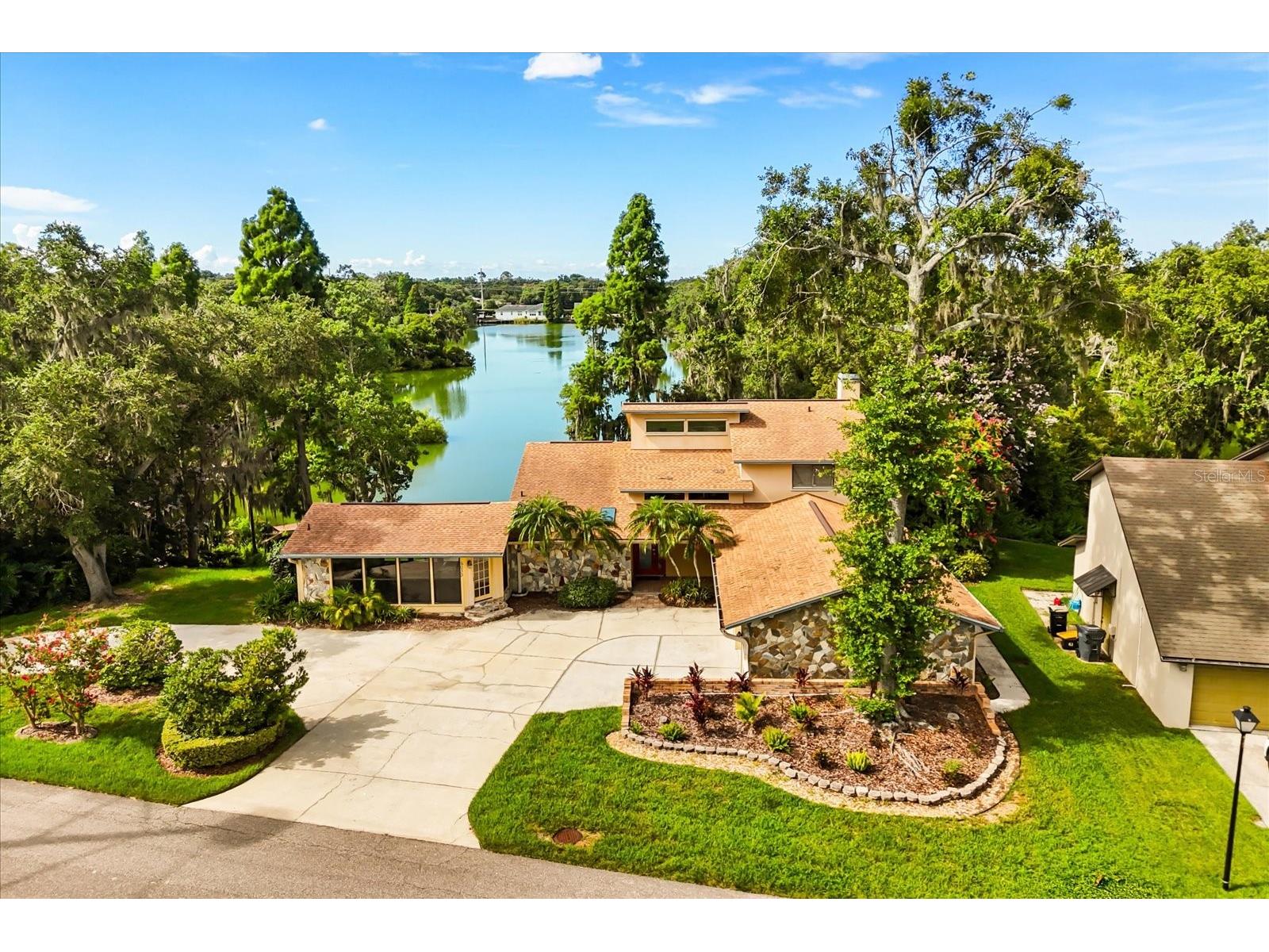6033 Mountain Lake Drive Lakeland FL 33813 - MOUNTAIN LAKE L4954033 image1
