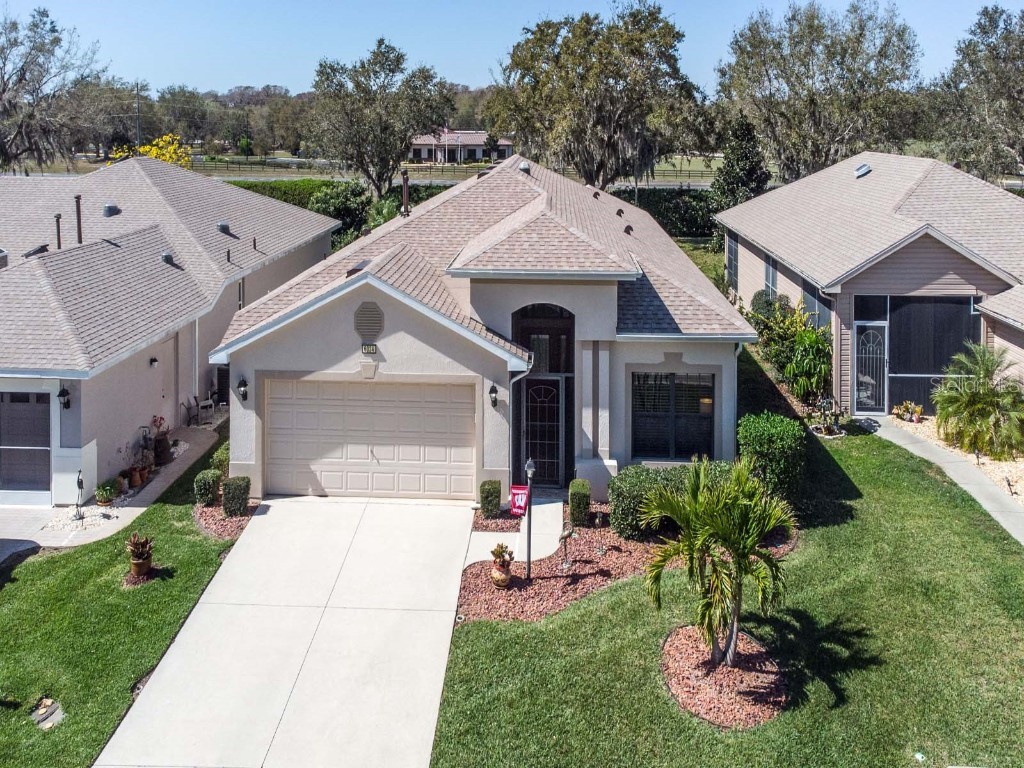 6034 Armada Street Tavares FL 32778 - LITTLE LAKE HARRIS G5065474 image1
