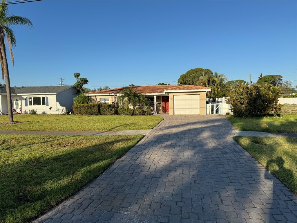 6034 Bayou Grande Boulevard NE Saint Petersburg FL 33703 TB8392256 image1