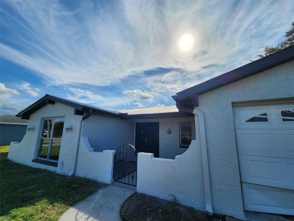 6034 Seabreeze Drive Port Richey FL 34668 W7872902 image1