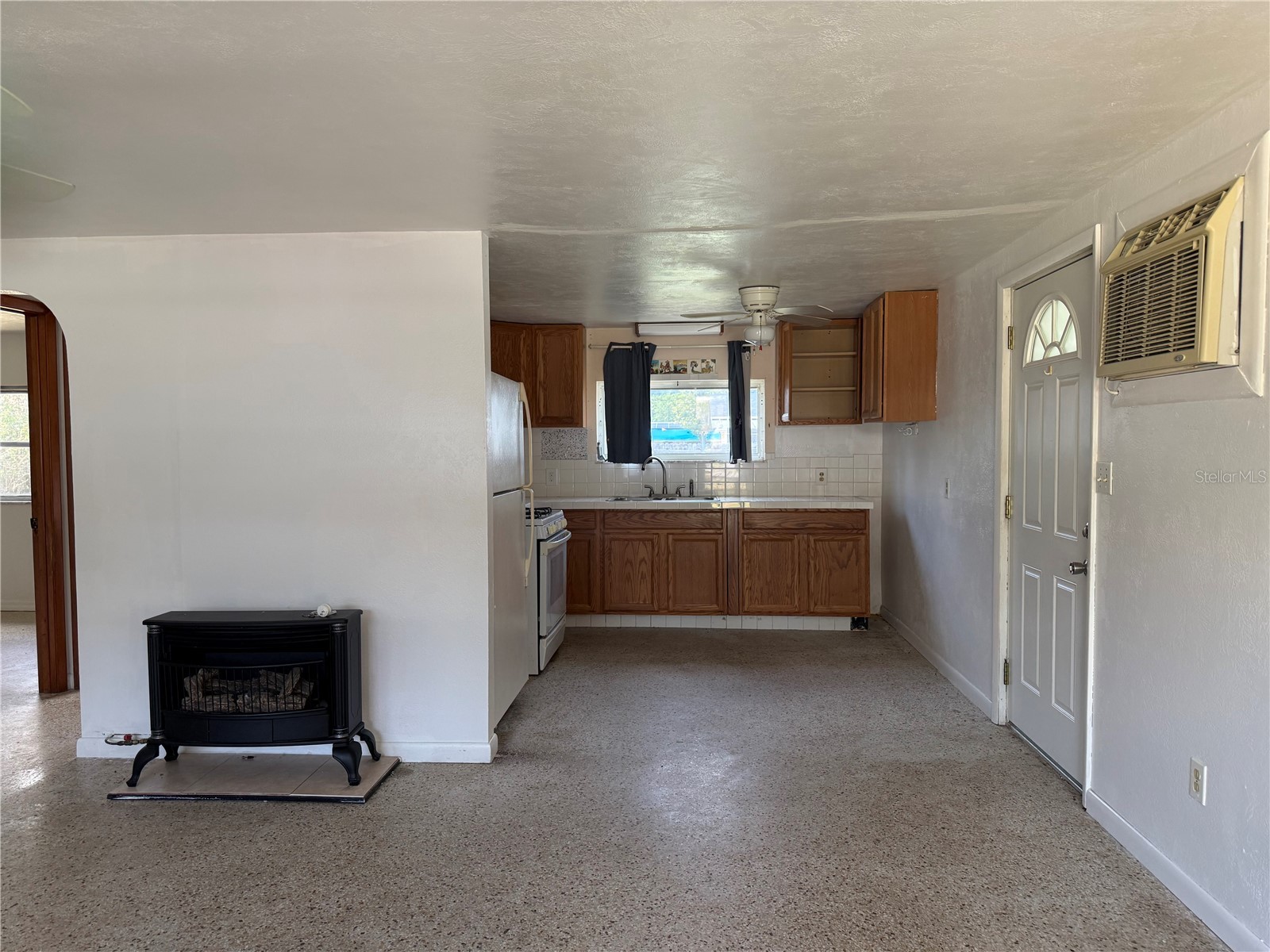 6035 10th Street Zephyrhills FL 33542 TB8503977 image3