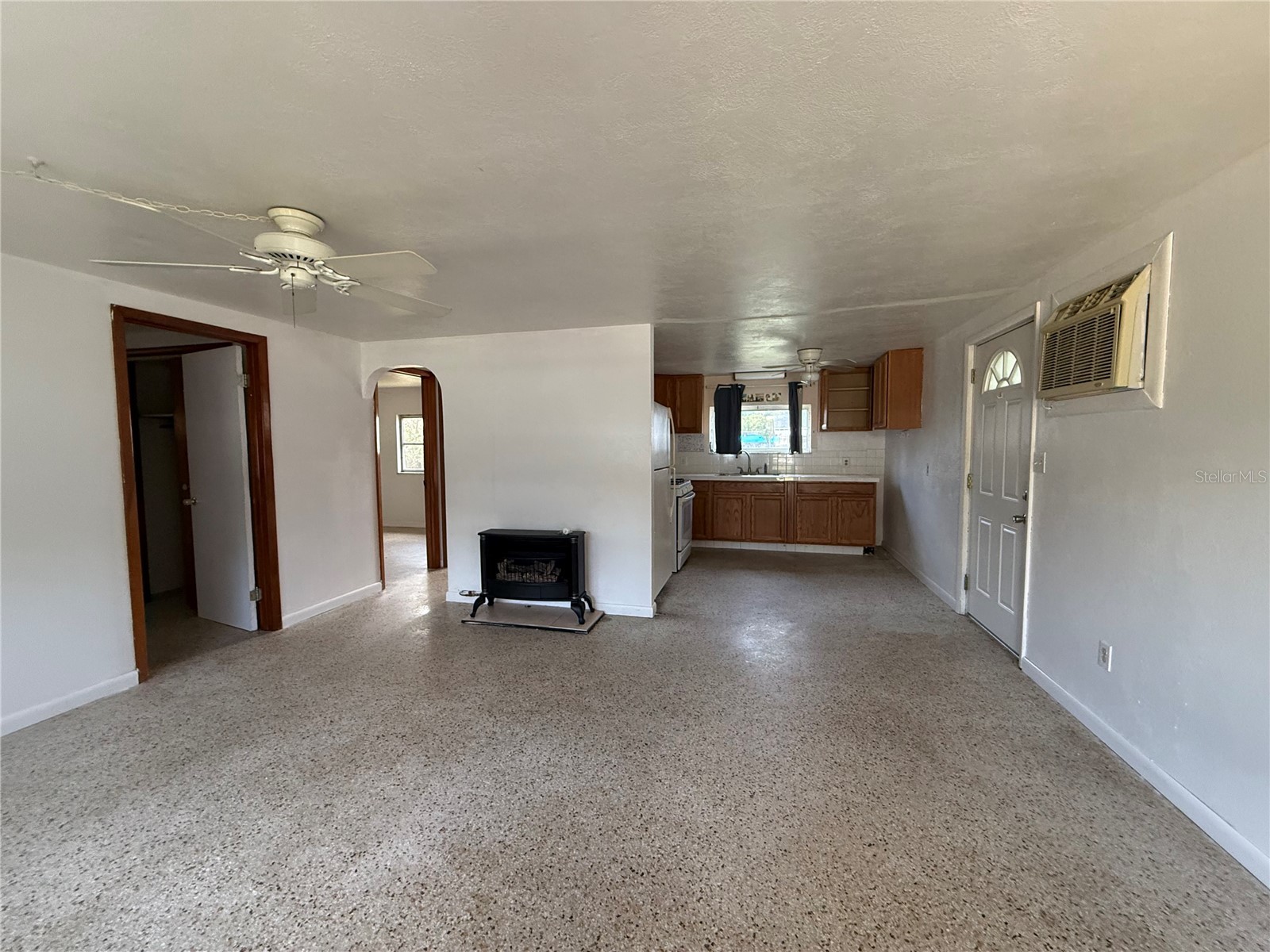 6035 10th Street Zephyrhills FL 33542 TB8503977 image4