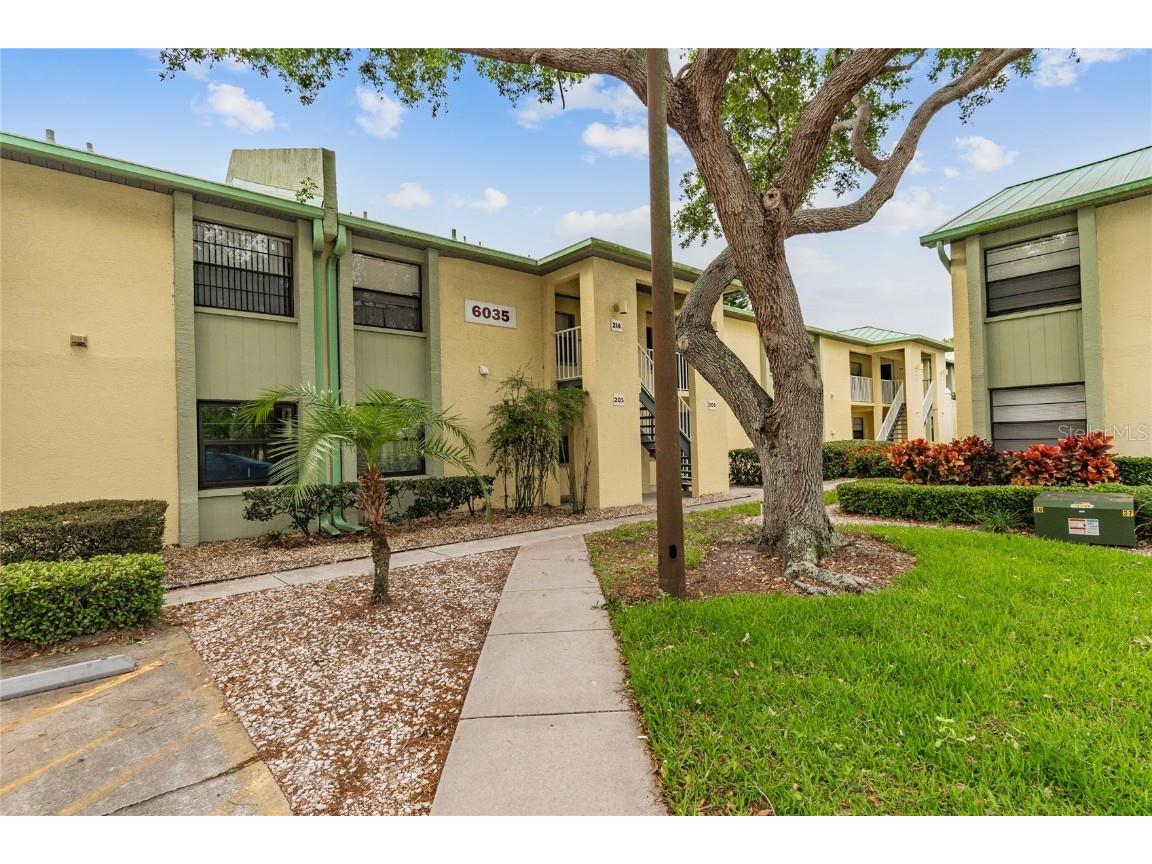6035 113th Street #205 Seminole FL 33772 U8158239 image1
