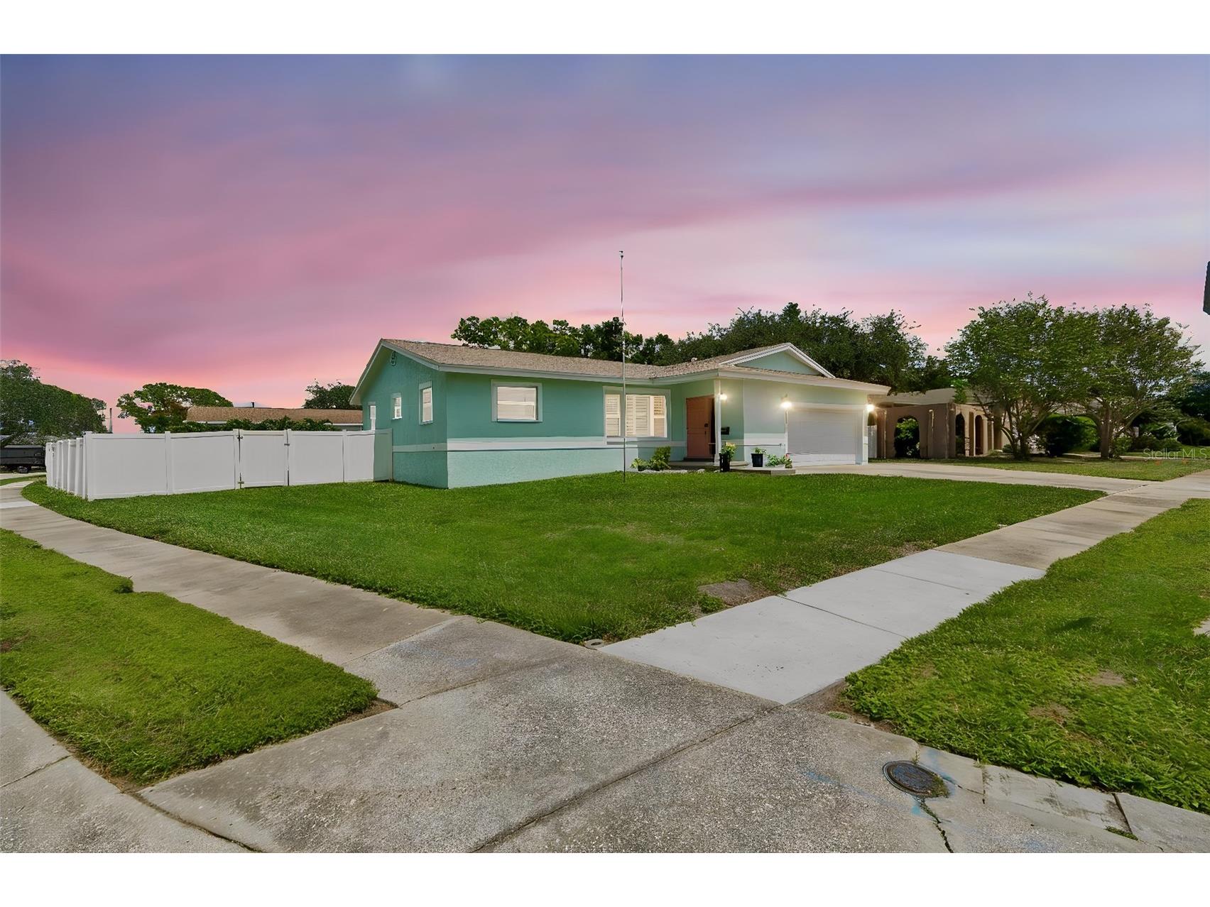 6035 19th Street NE Saint Petersburg FL 33703 TB8521077 image1