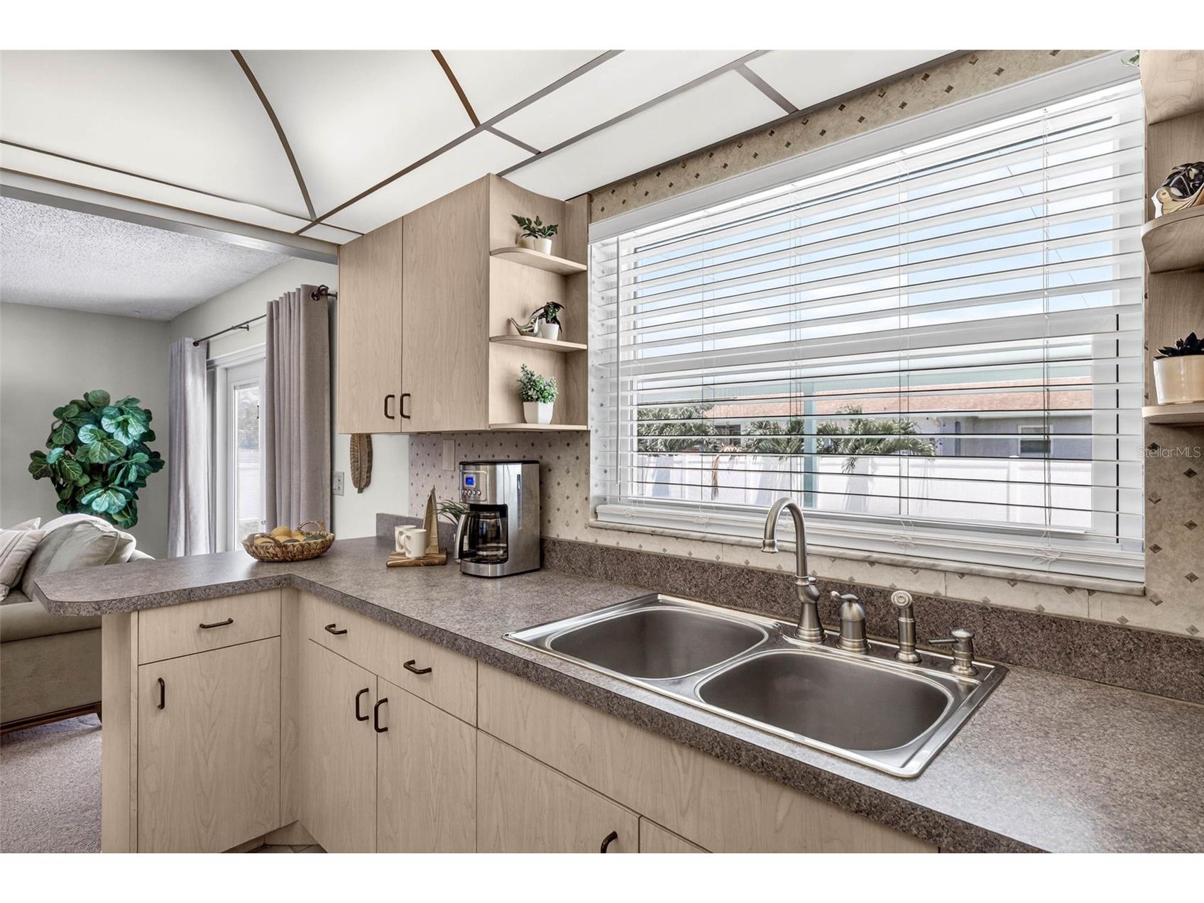 6035 19th Street NE Saint Petersburg FL 33703 TB8521077 image12