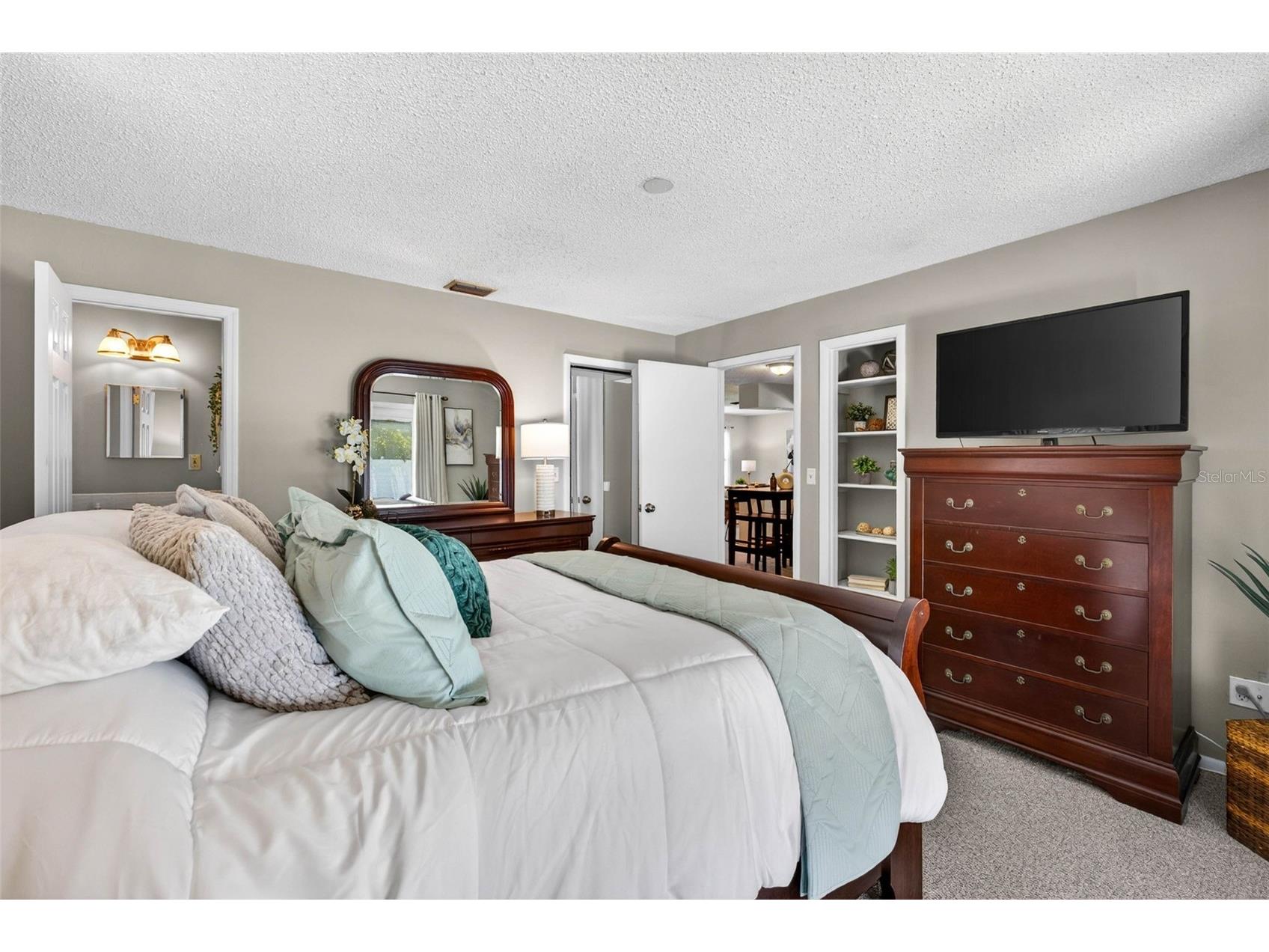 6035 19th Street NE Saint Petersburg FL 33703 TB8521077 image14