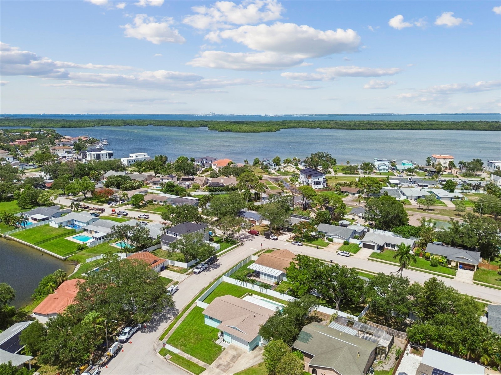 6035 19th Street NE Saint Petersburg FL 33703 TB8521077 image28