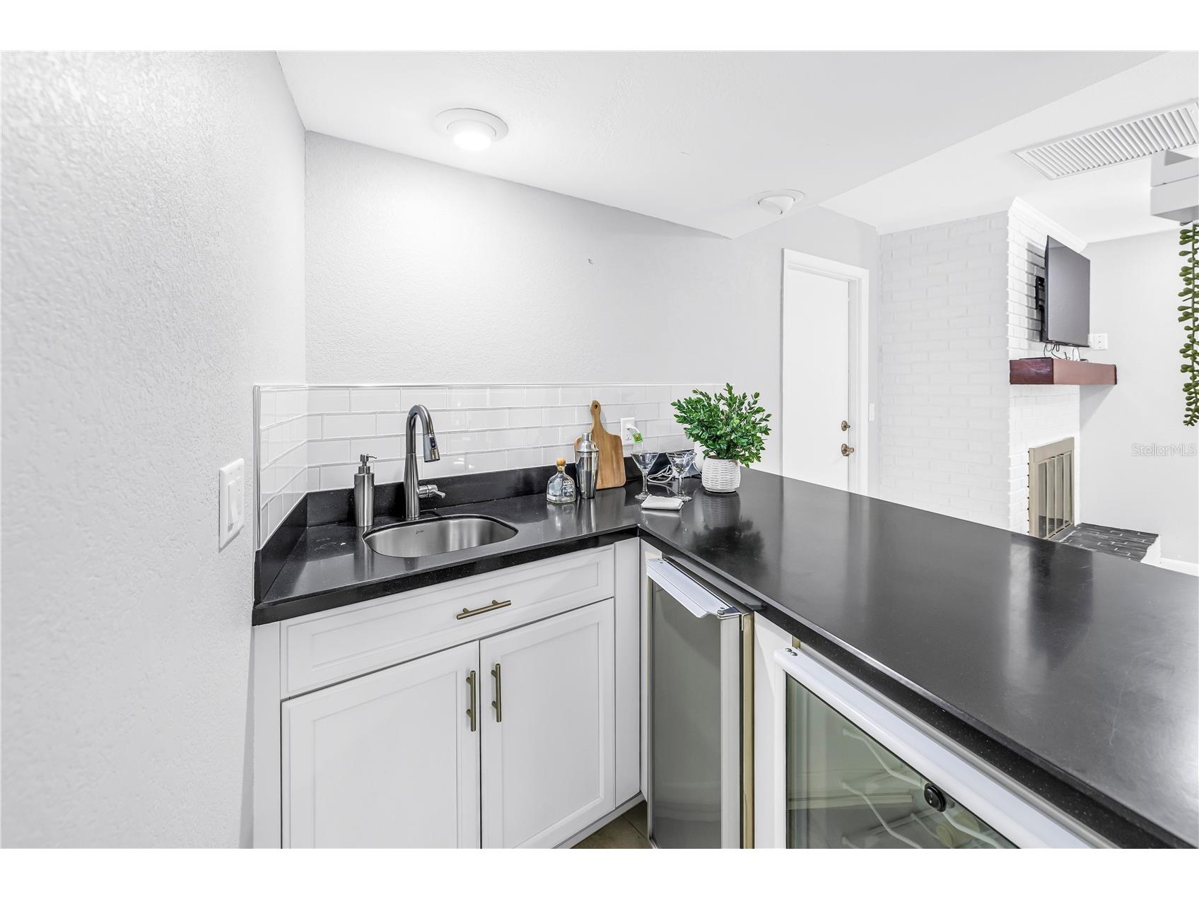 6035 Leeland Street S Saint Petersburg FL 33715 TB8524907 image13