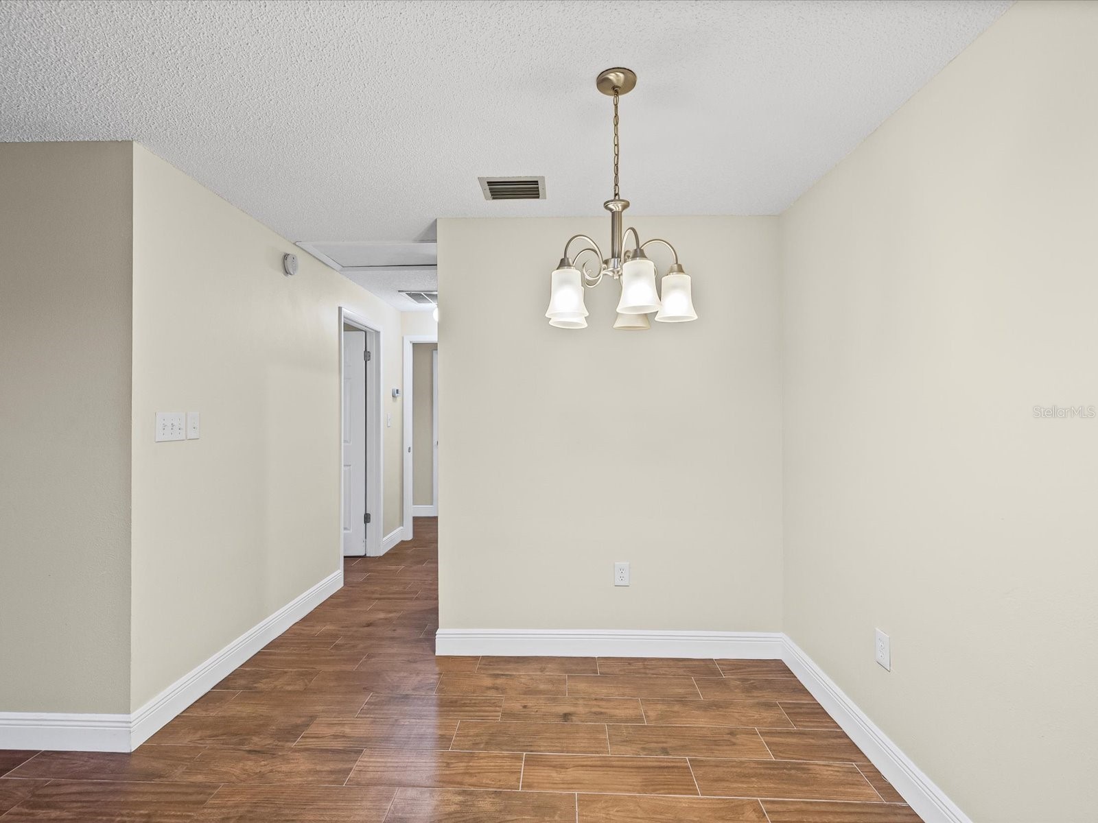 6037 Chesham Drive #7 New Port Richey FL 34653 W7881666 image12