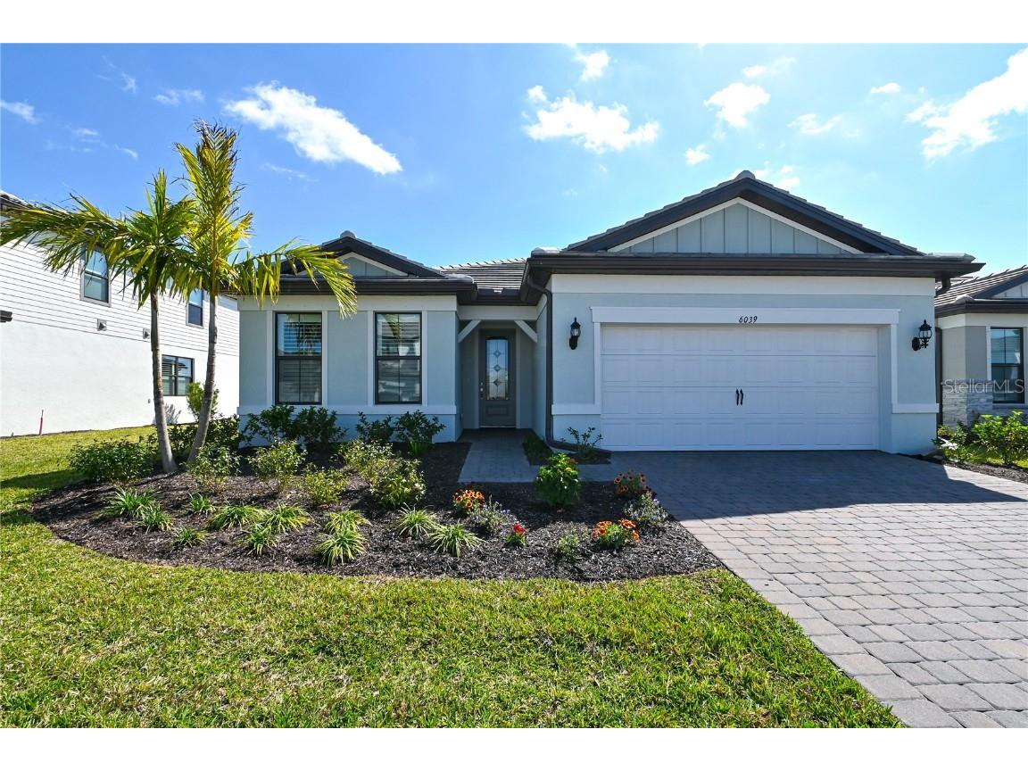 6039 Bluestar Court Lakewood Ranch FL 34211 A4561093 image1