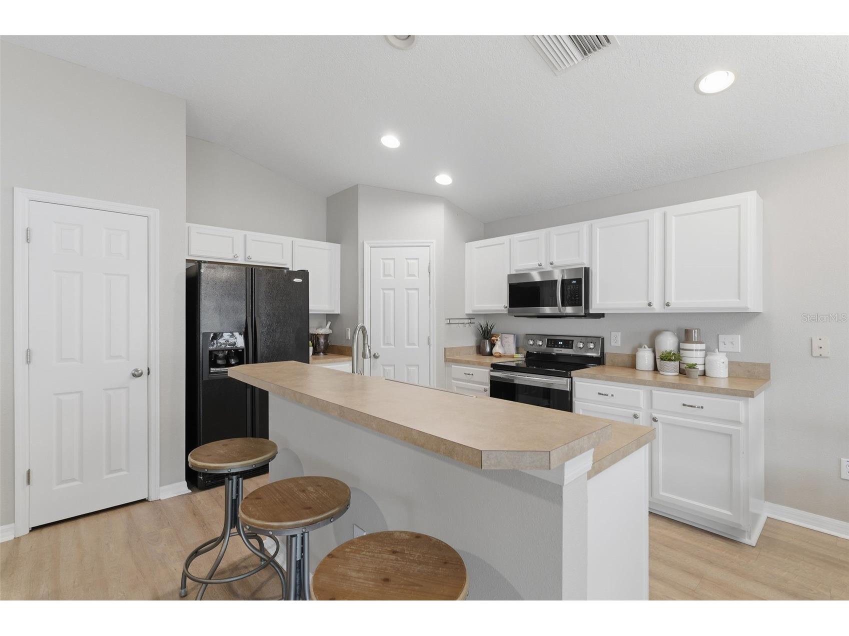 6039 Desert Peace Avenue Land O Lakes FL 34639 TB8473562 image18