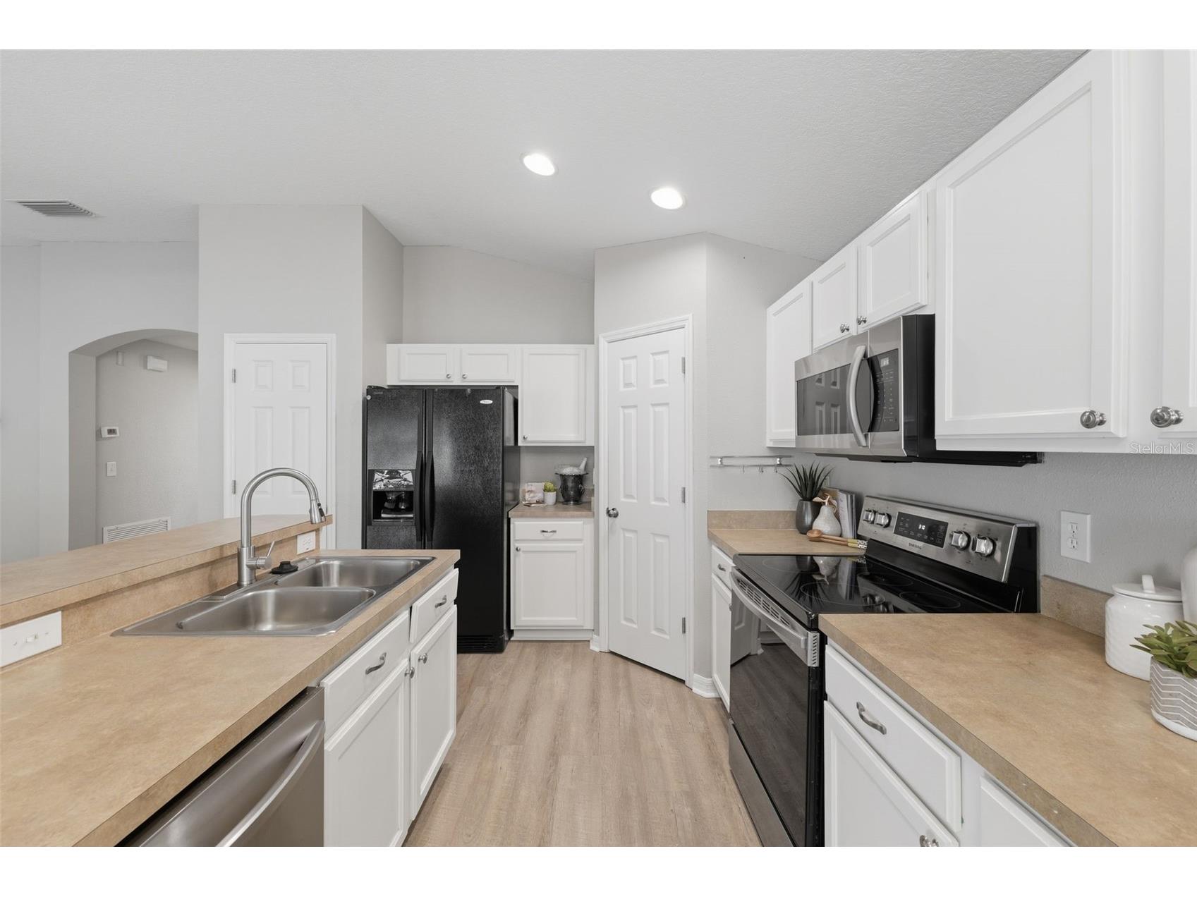 6039 Desert Peace Avenue Land O Lakes FL 34639 TB8473562 image20