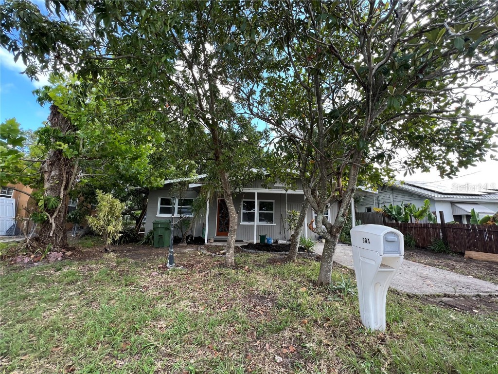 604 25th Avenue W Bradenton FL 34205 A4573624 image1