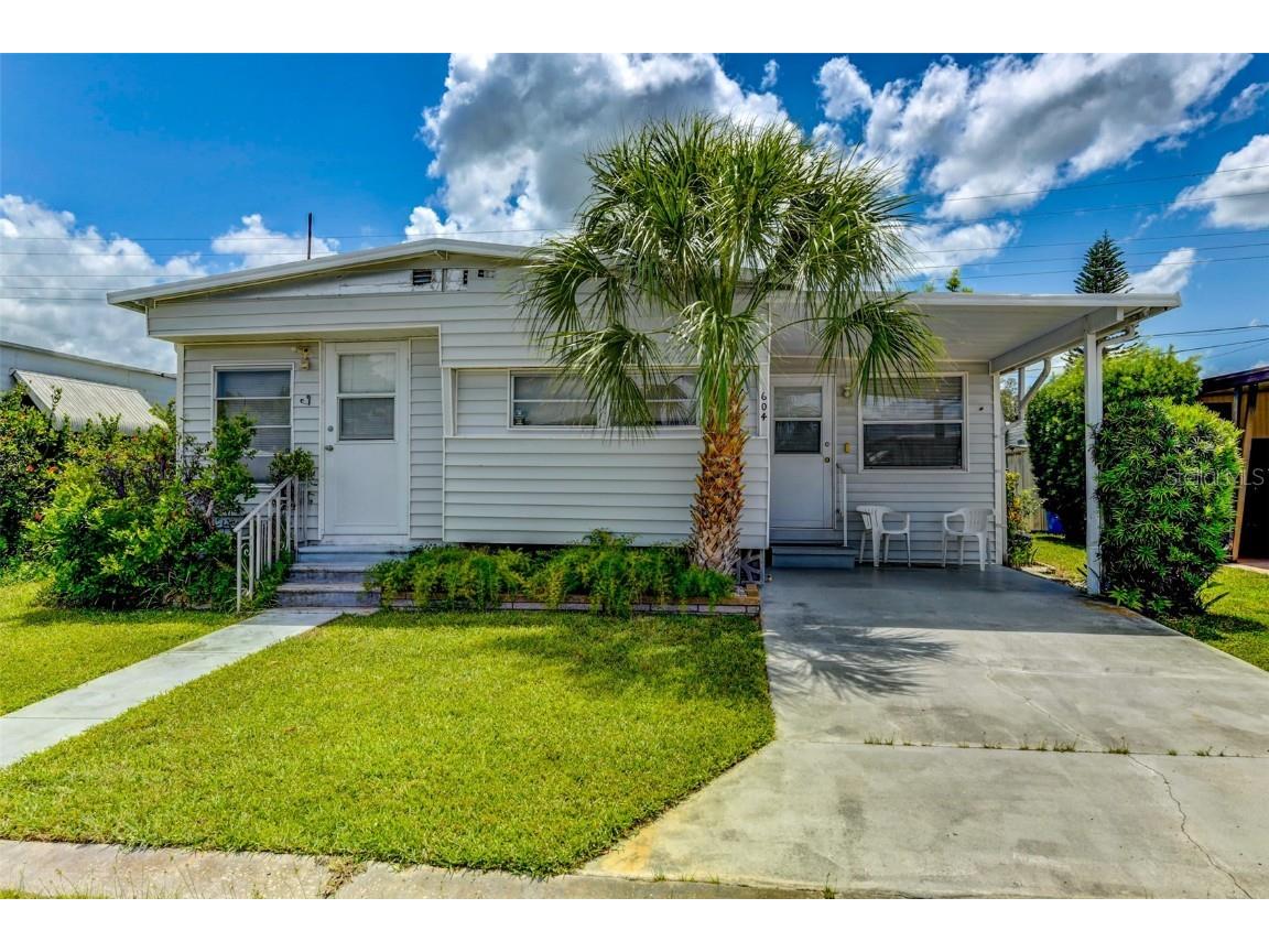 604 51st Ave Plaza W Bradenton FL 34207 A4580504 image1