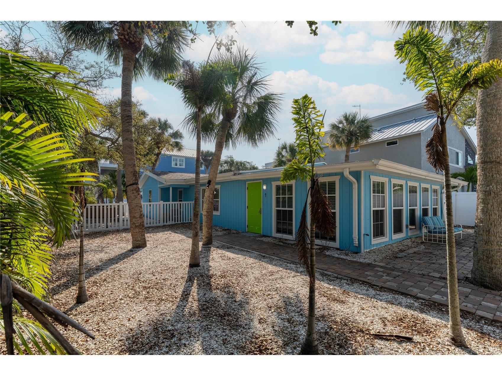 604 Avenida De Mayo Sarasota FL 34242 A4671973 image1