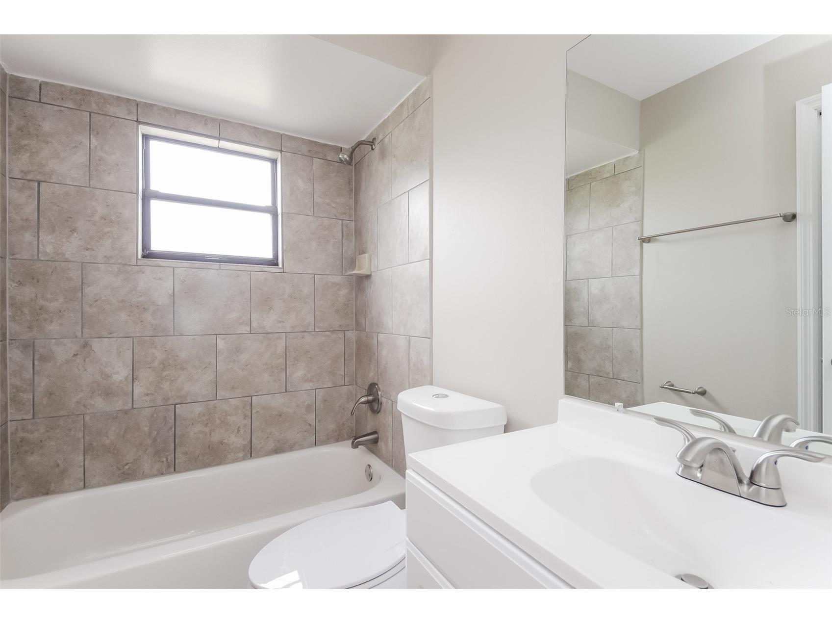 604 Basingstoke Court Kissimmee FL 34758 O6392433 image14