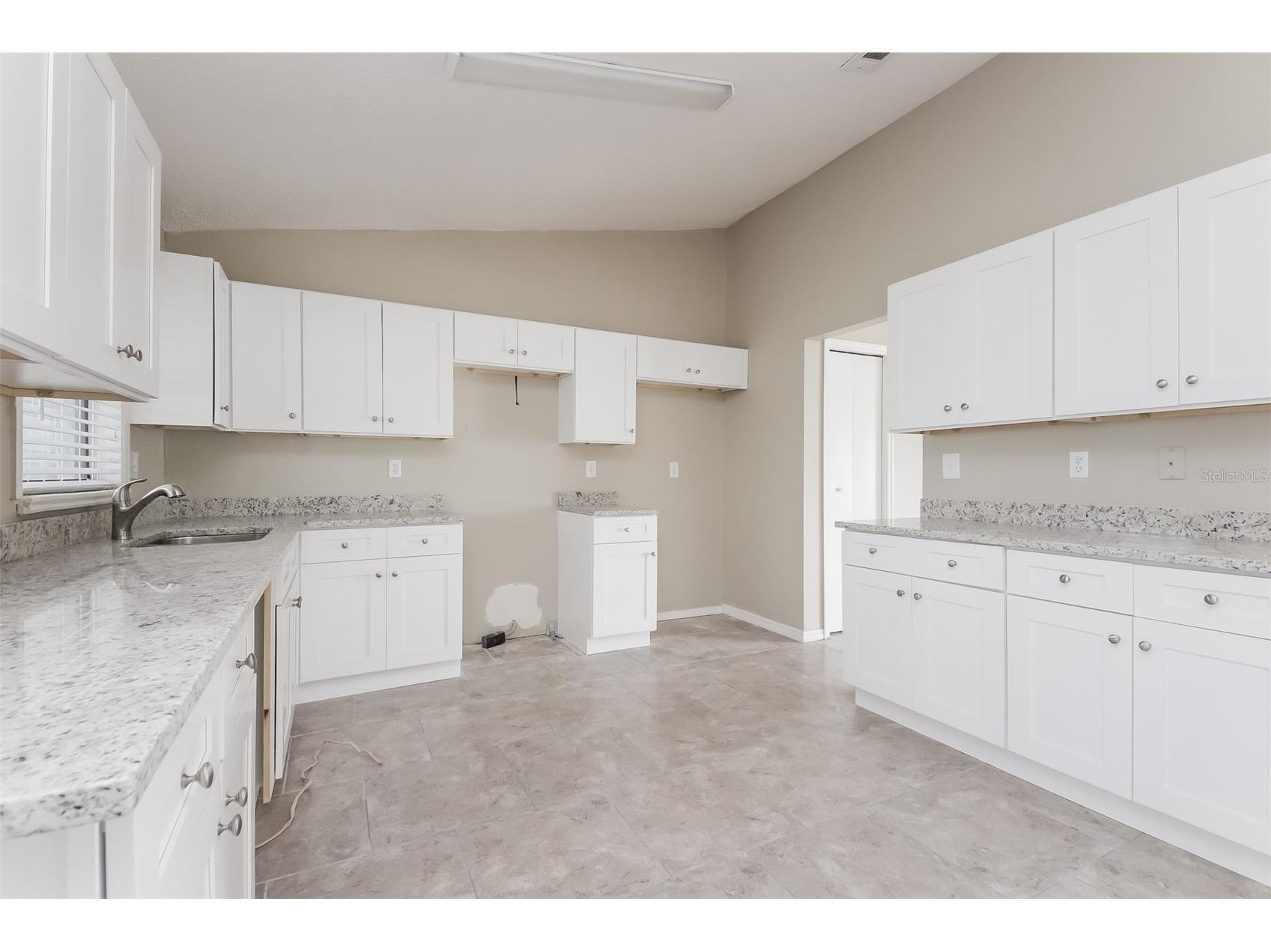 604 Basingstoke Court Kissimmee FL 34758 O6392433 image7