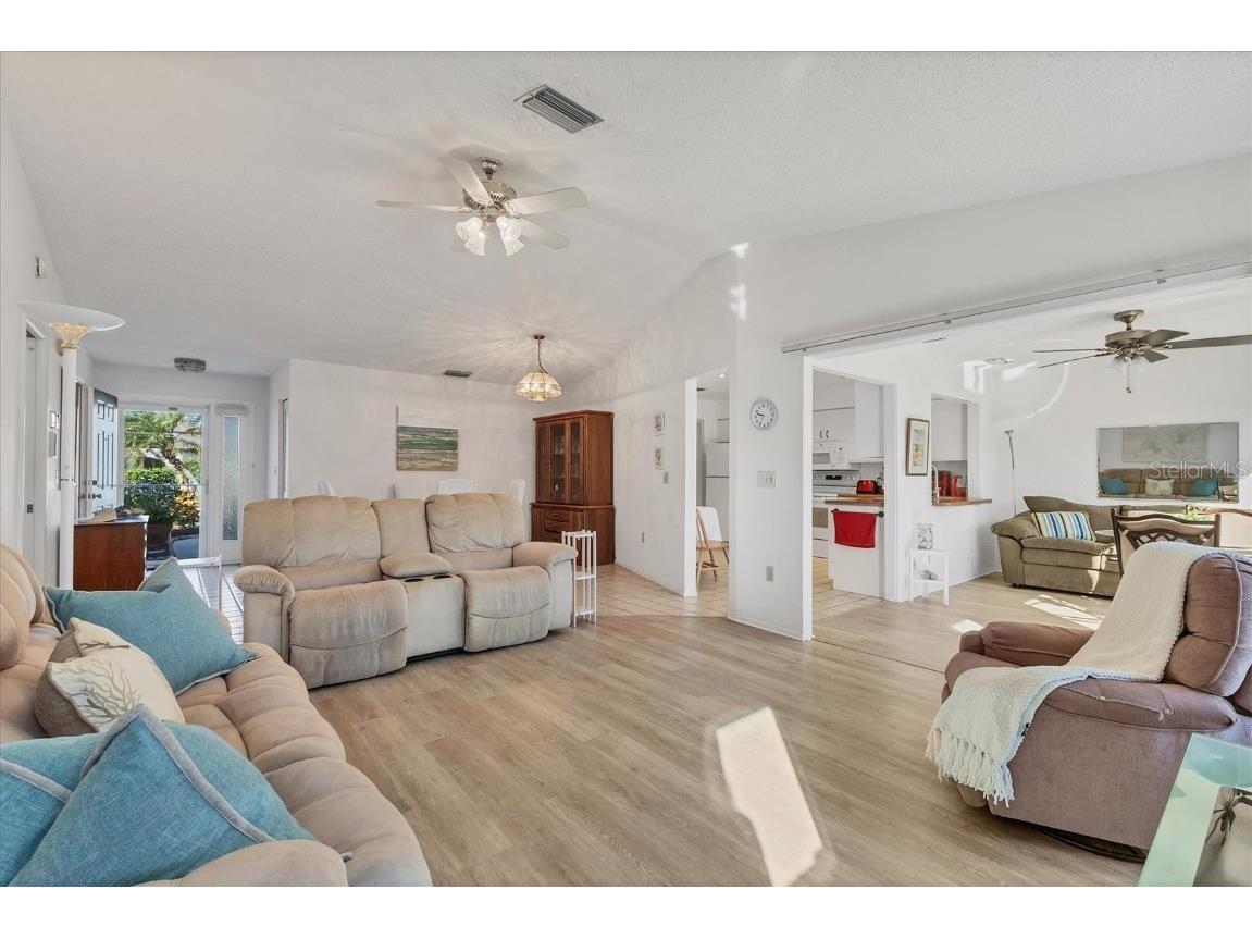 604 Chestnut Lane Englewood FL 34223 D6144776 image10