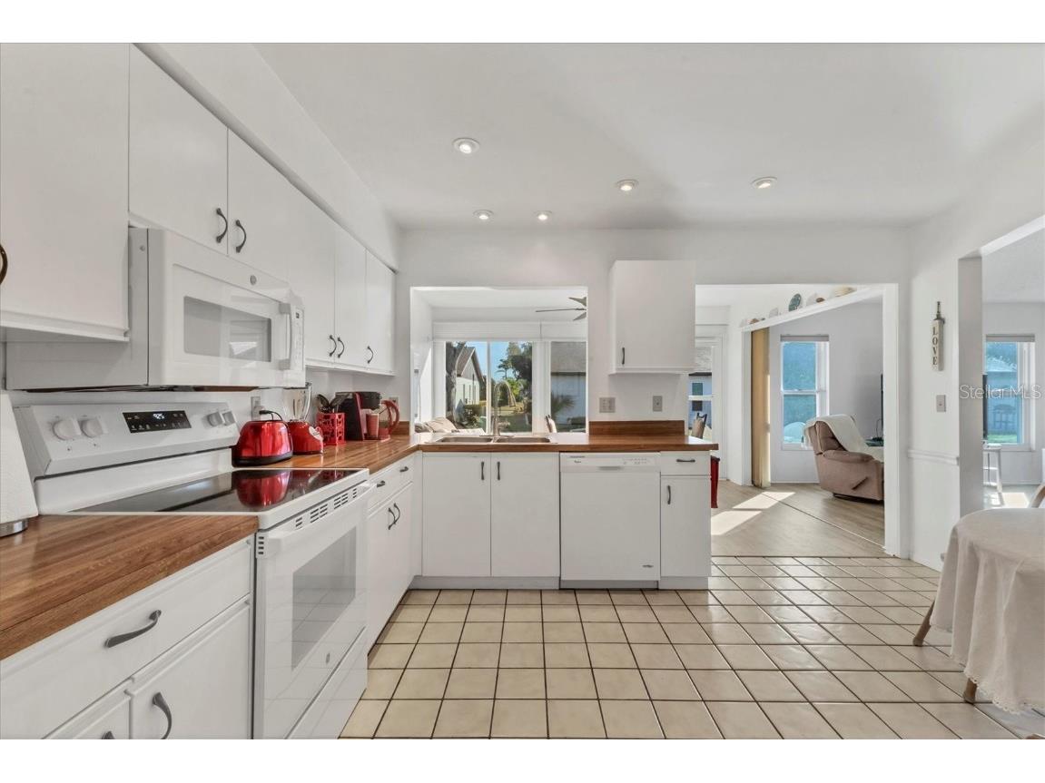 604 Chestnut Lane Englewood FL 34223 D6144776 image14