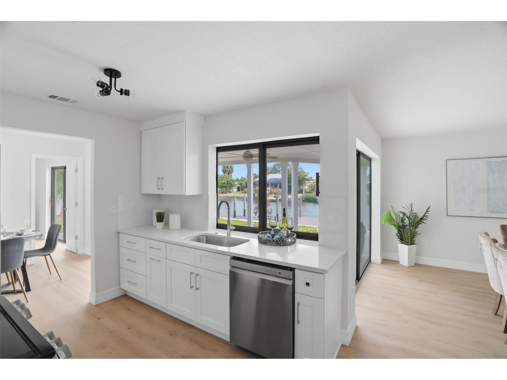 604 Kingston Court Apollo Beach FL 33572 - KINGSTON CANAL TB8512482 image14