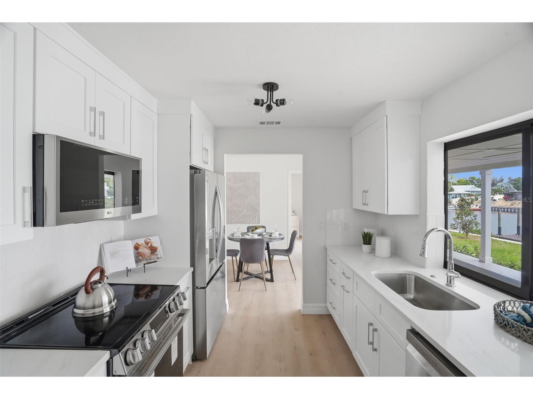 604 Kingston Court Apollo Beach FL 33572 - KINGSTON CANAL TB8512482 image15