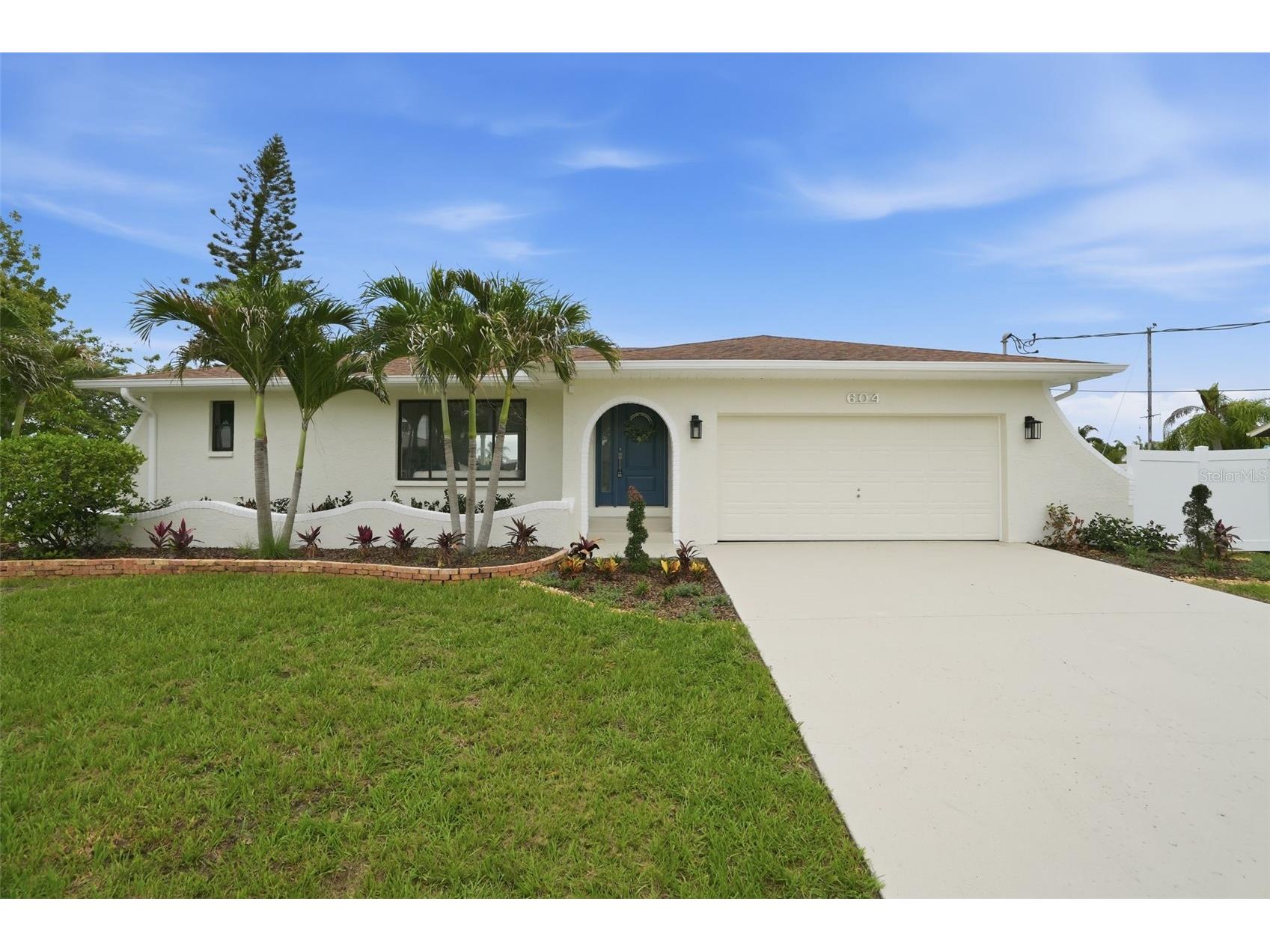 604 Kingston Court Apollo Beach FL 33572 - KINGSTON CANAL TB8512482 image3
