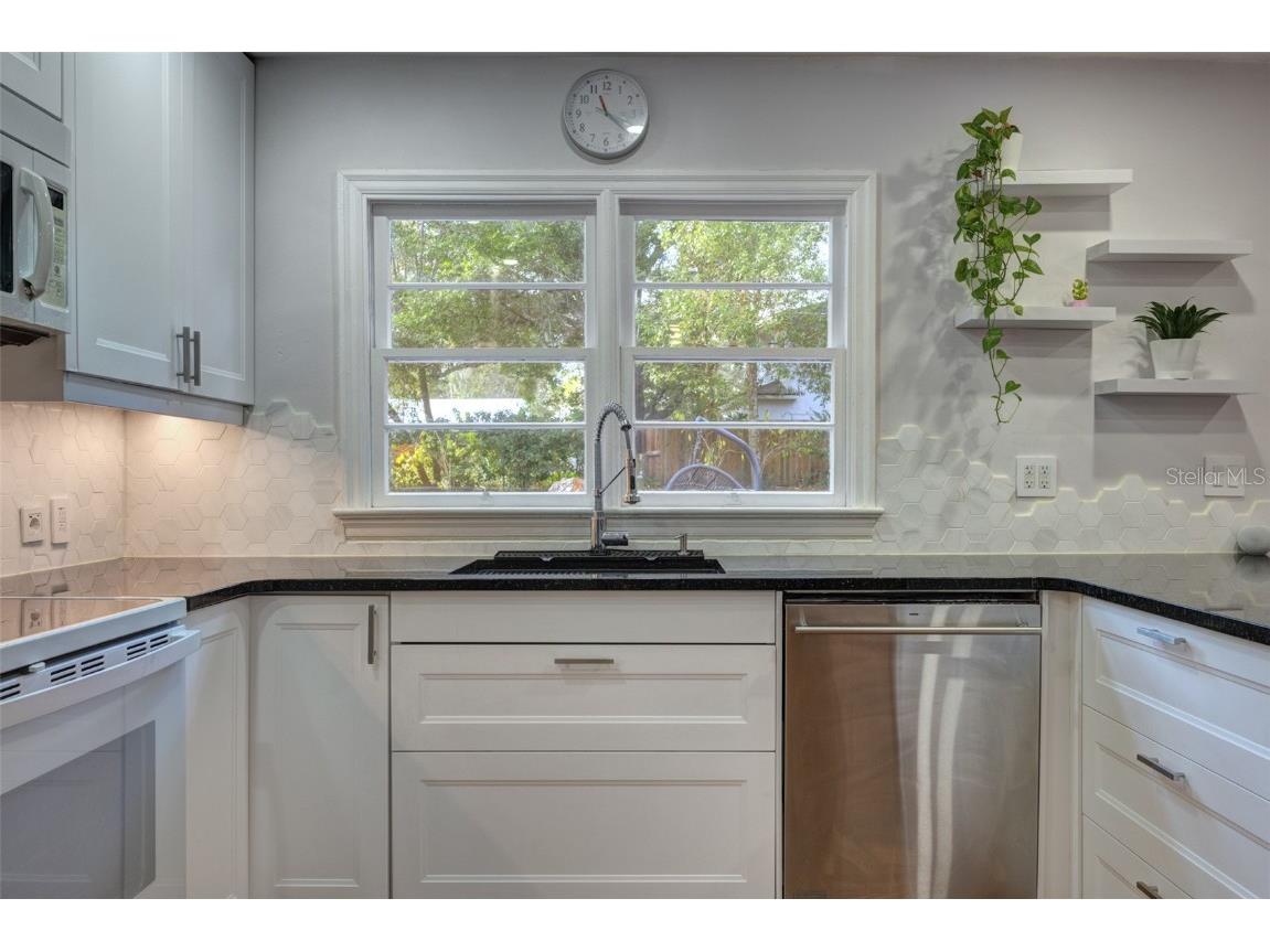 604 N Boston Avenue Deland FL 32724 V4946212 image9