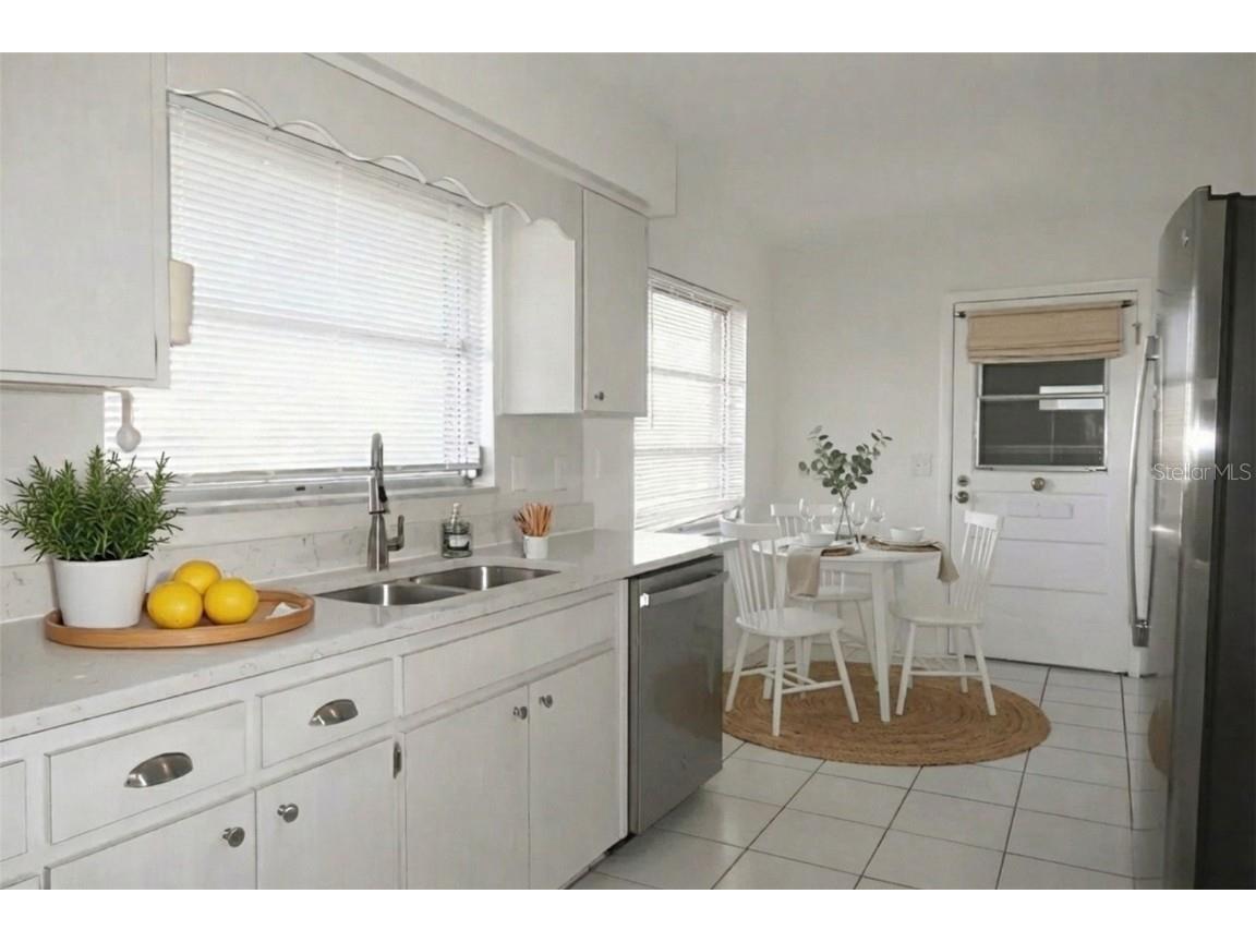 604 Ojai Avenue Sun City Center FL 33573 TB8426679 image2