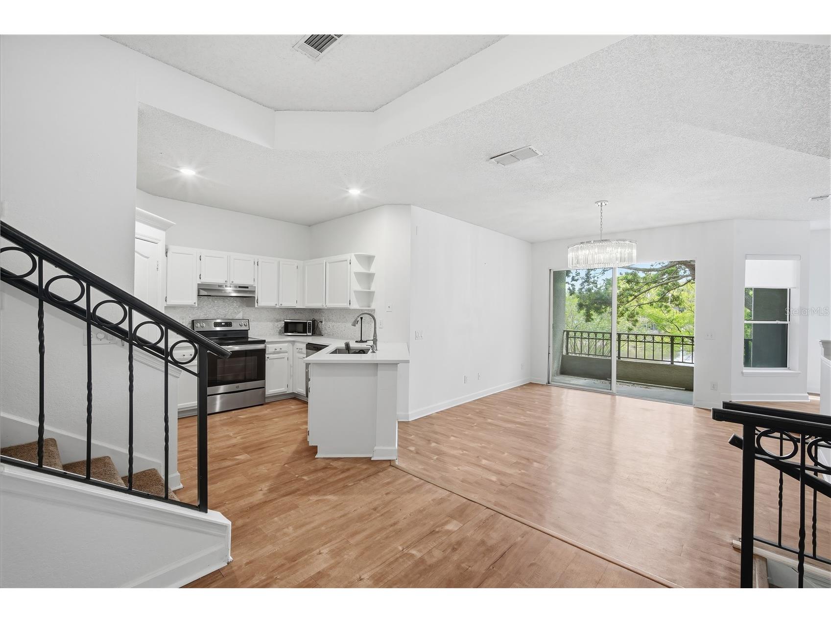 604 Seascape Way Tampa FL 33602 TB8494925 image11