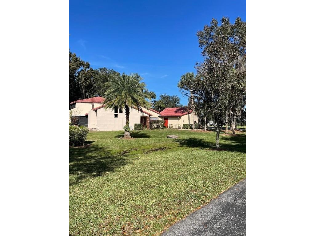 604 Waterwood Drive Yalaha FL 34797 U8225069 image1